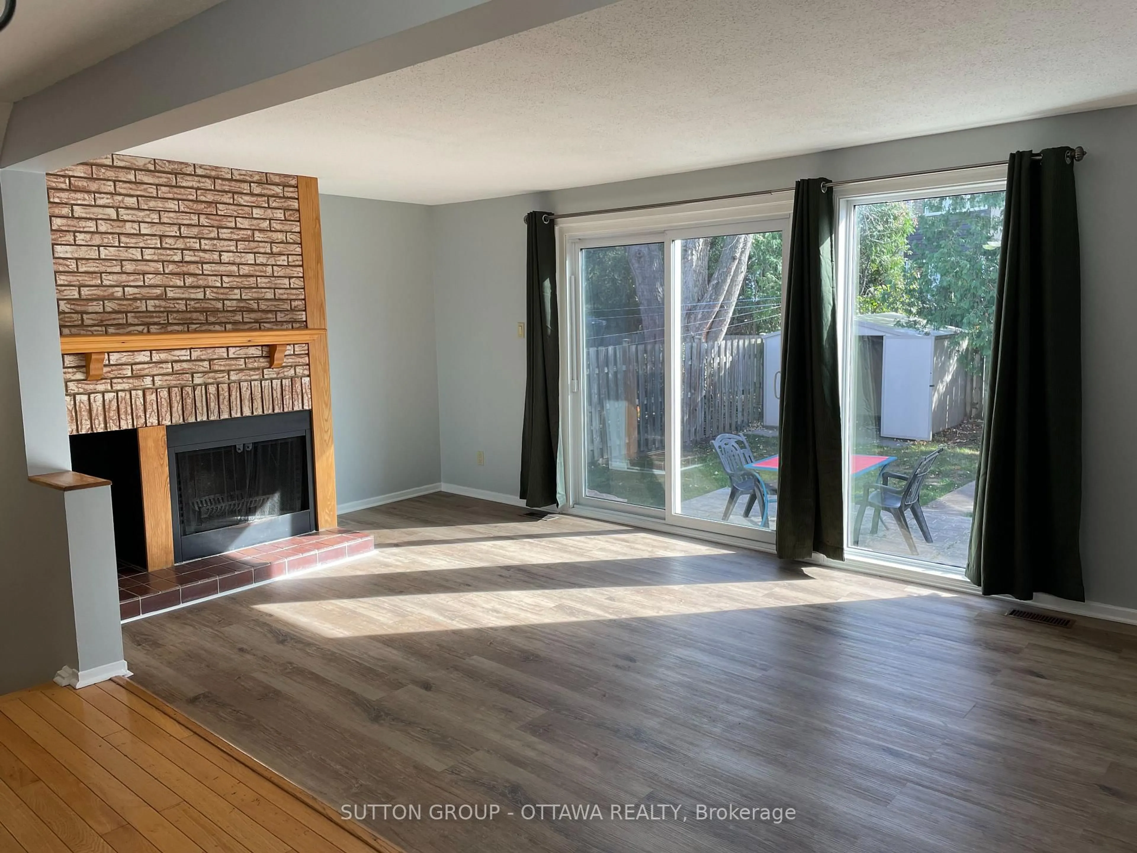 A pic of a room for 1191 Grenoble Cres, Ottawa Ontario K1C 2C5