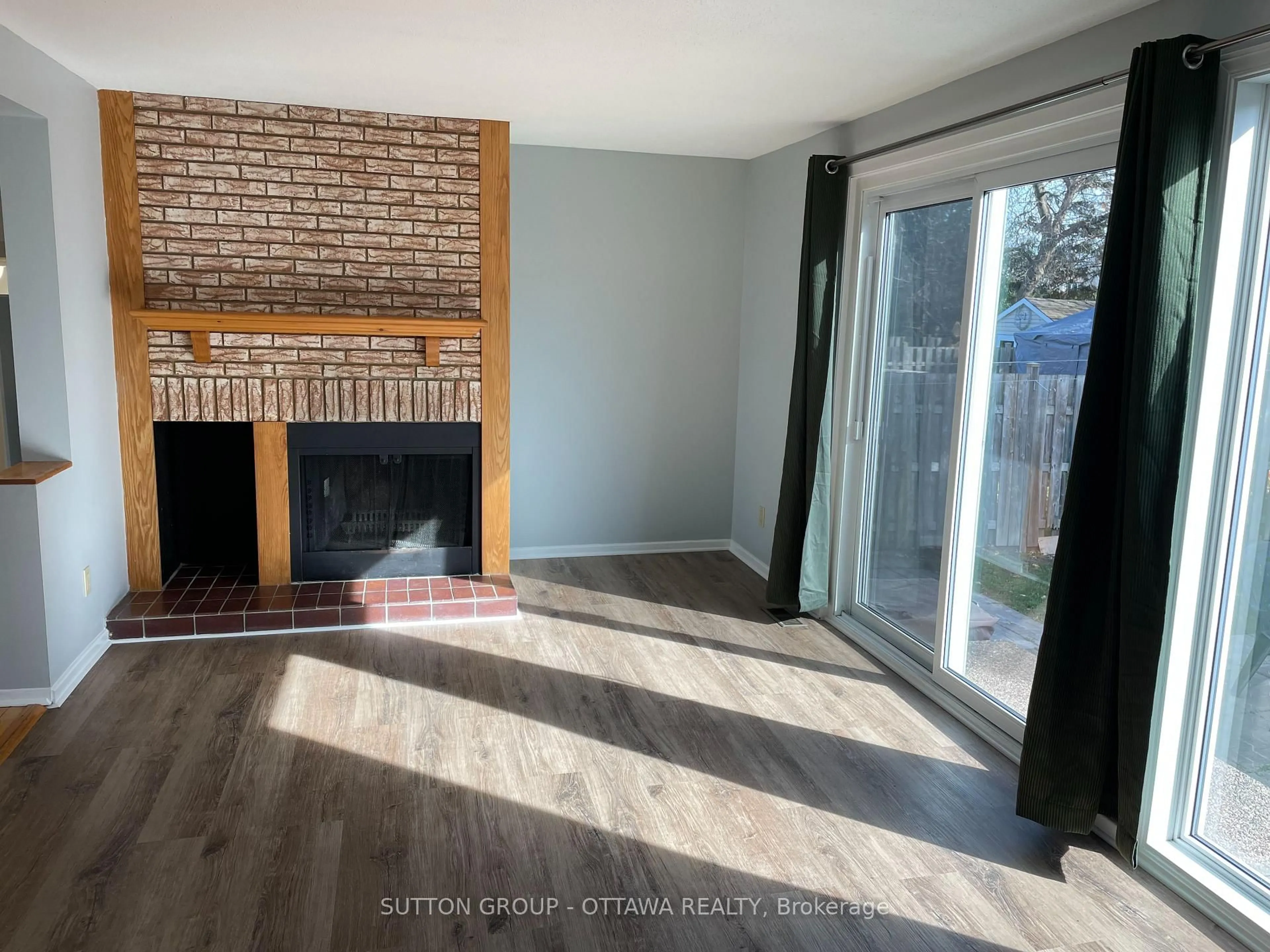 A pic of a room for 1191 Grenoble Cres, Ottawa Ontario K1C 2C5