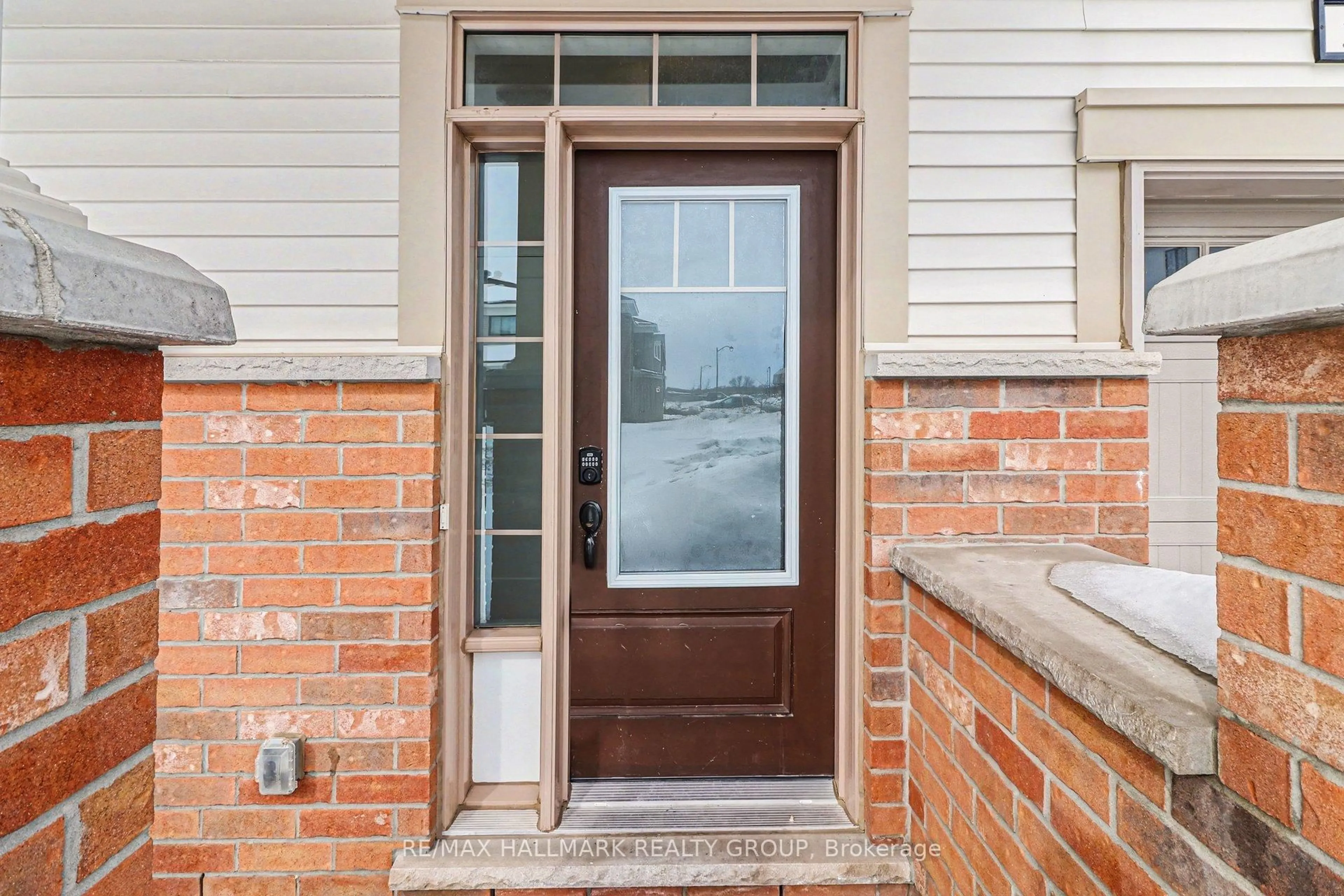 Indoor entryway for 513 Catleaf Row, Ottawa Ontario K4A 5J2