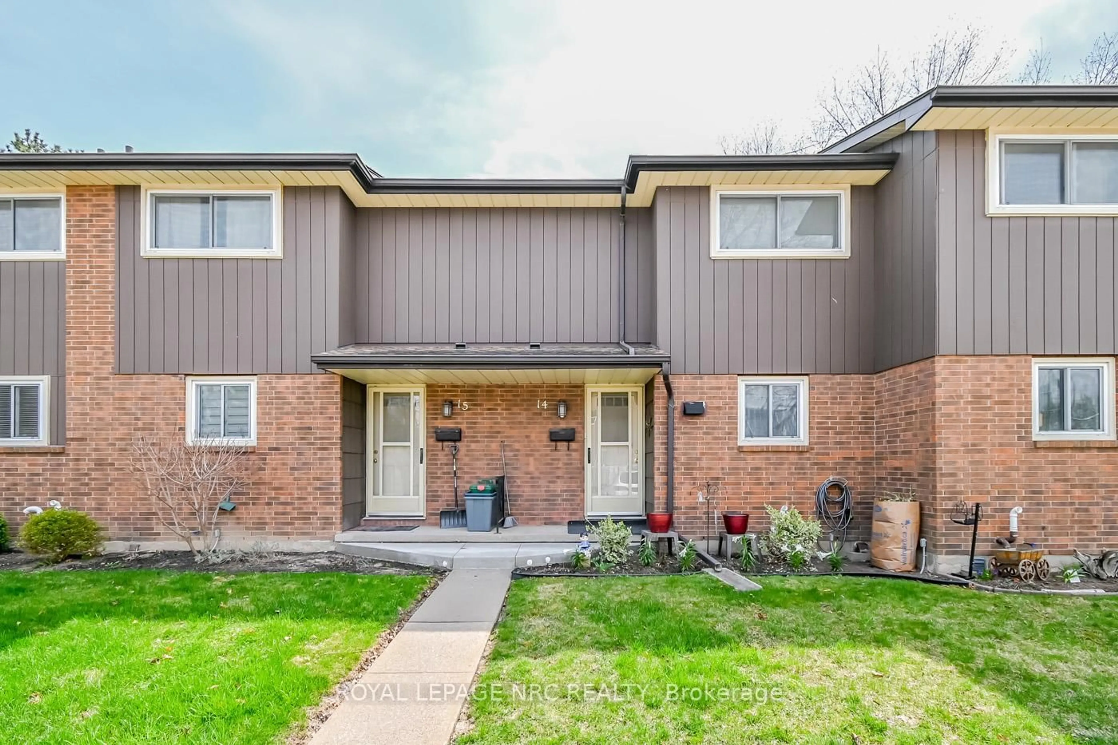 Home with brick exterior material, street for 64 FORSTER St #14, St. Catharines Ontario L2N 6T5