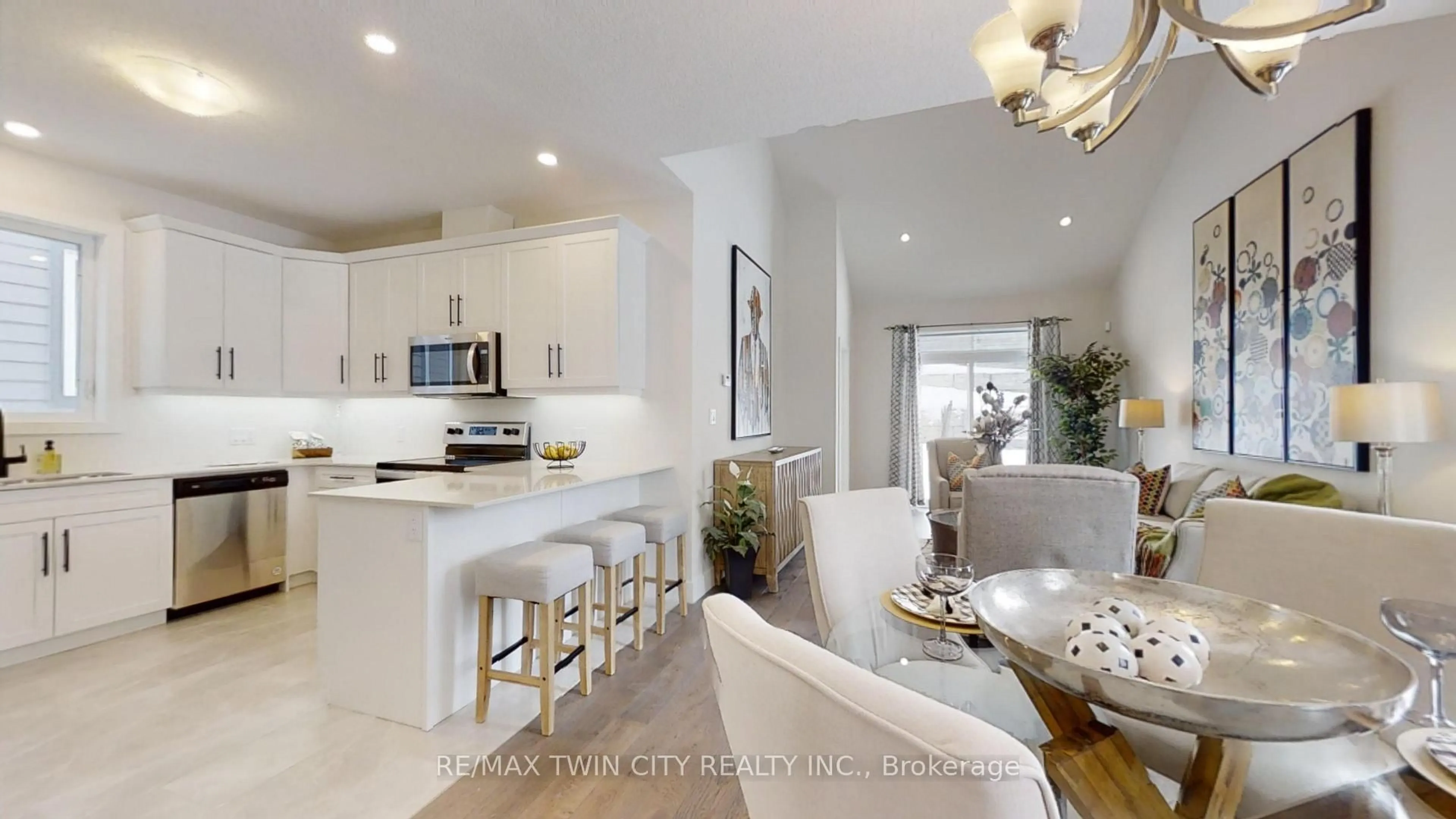 Open concept kitchen, ceramic/tile floor for 67 Julie Crt, London South Ontario N5X 3X4