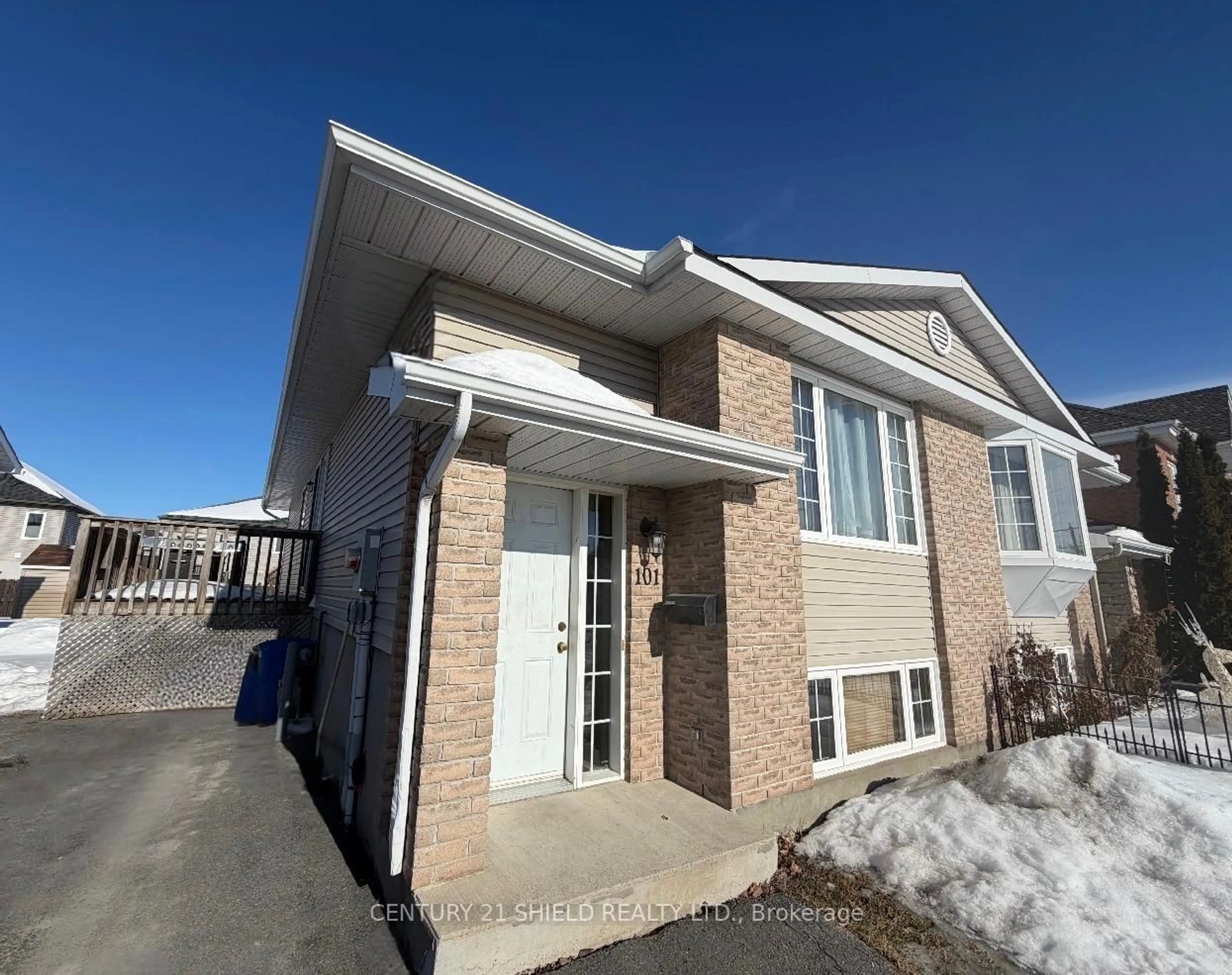 Unknown for 101 Mckenzie St, Cornwall Ontario K6K 1W2