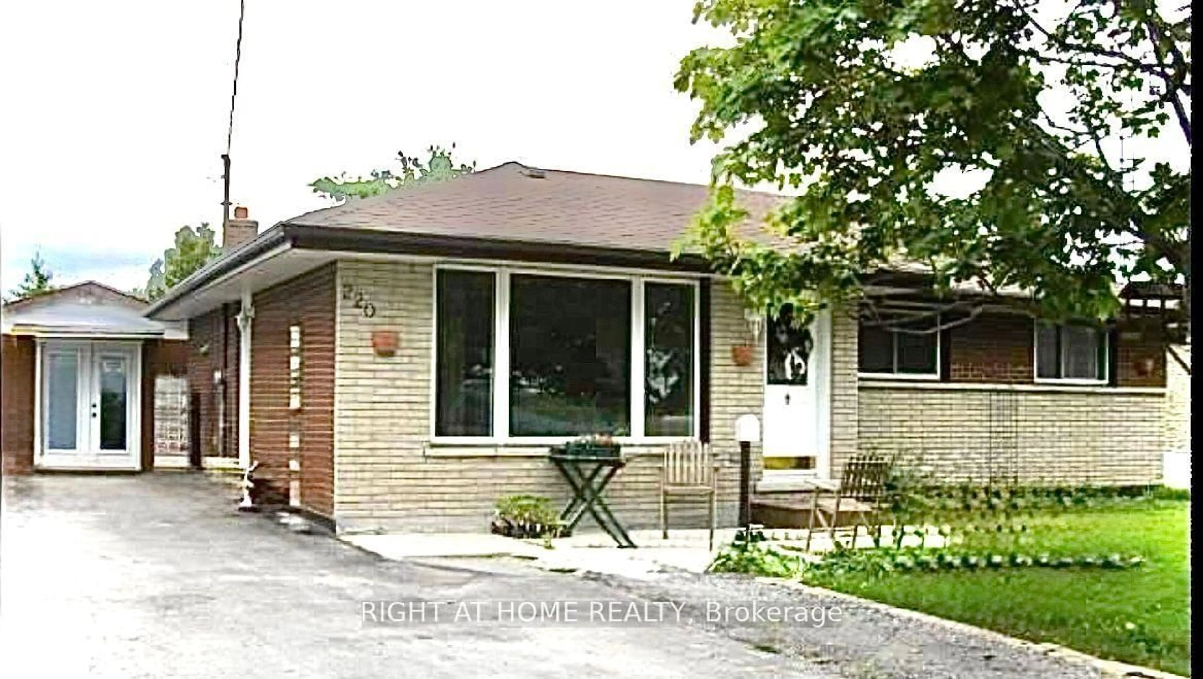 Home with brick exterior material, street for 220 King St, Kawartha Lakes Ontario K0M 2T0
