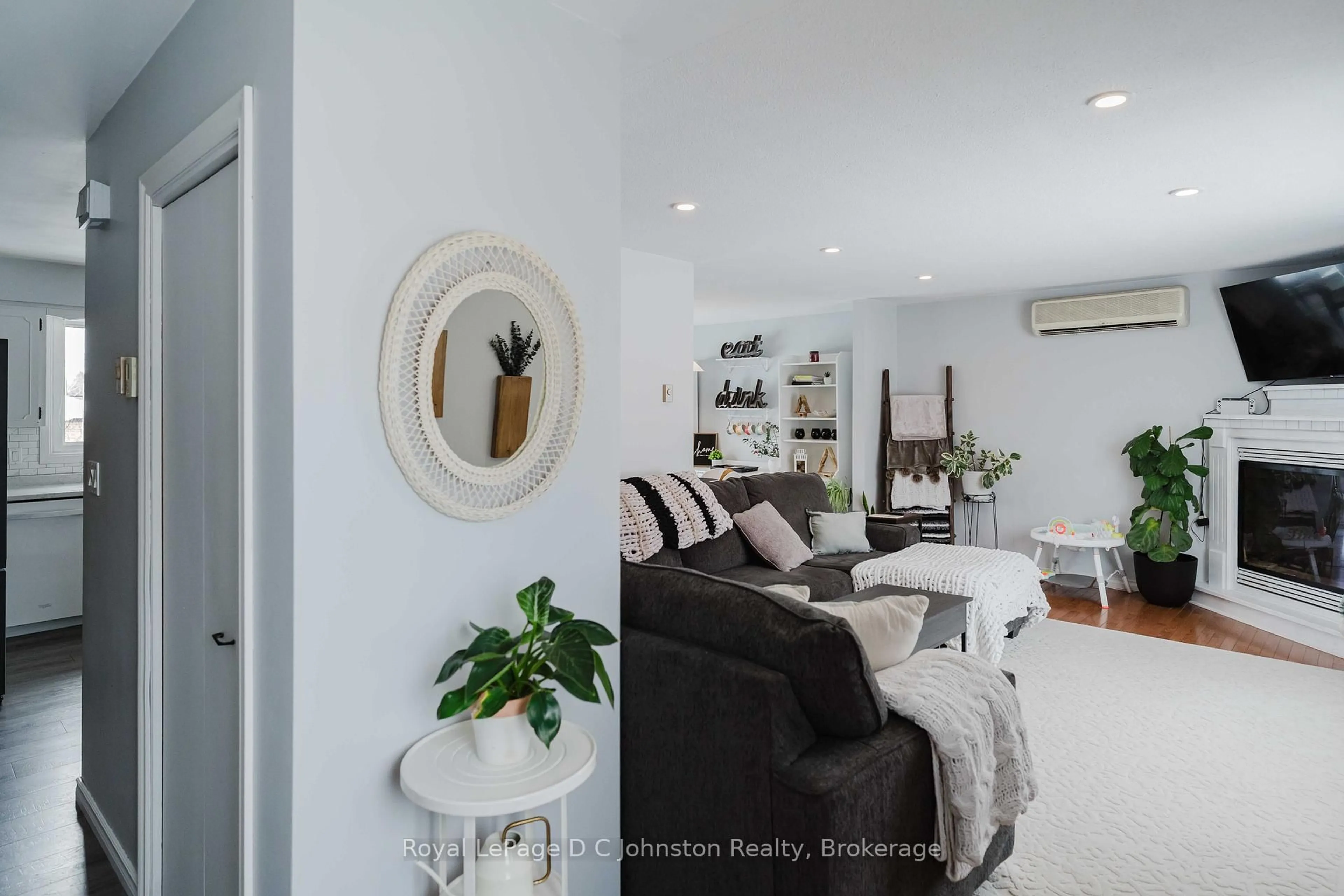 Living room with furniture, unknown for 33 ALICE St, South Bruce Peninsula Ontario N0H 1A0