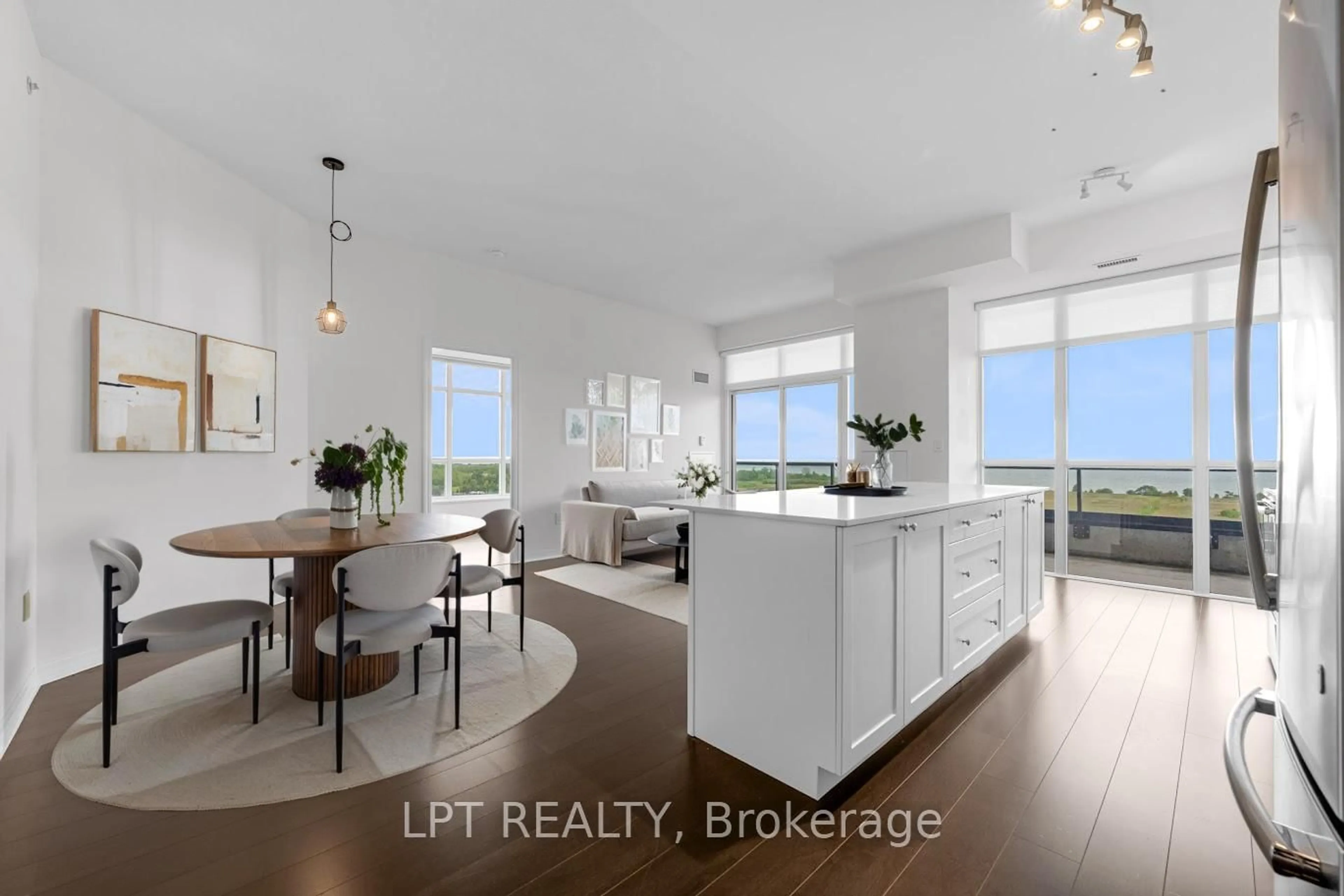 Open concept kitchen, unknown for 560 North Service Rd #901, Grimsby Ontario L3M 4E8