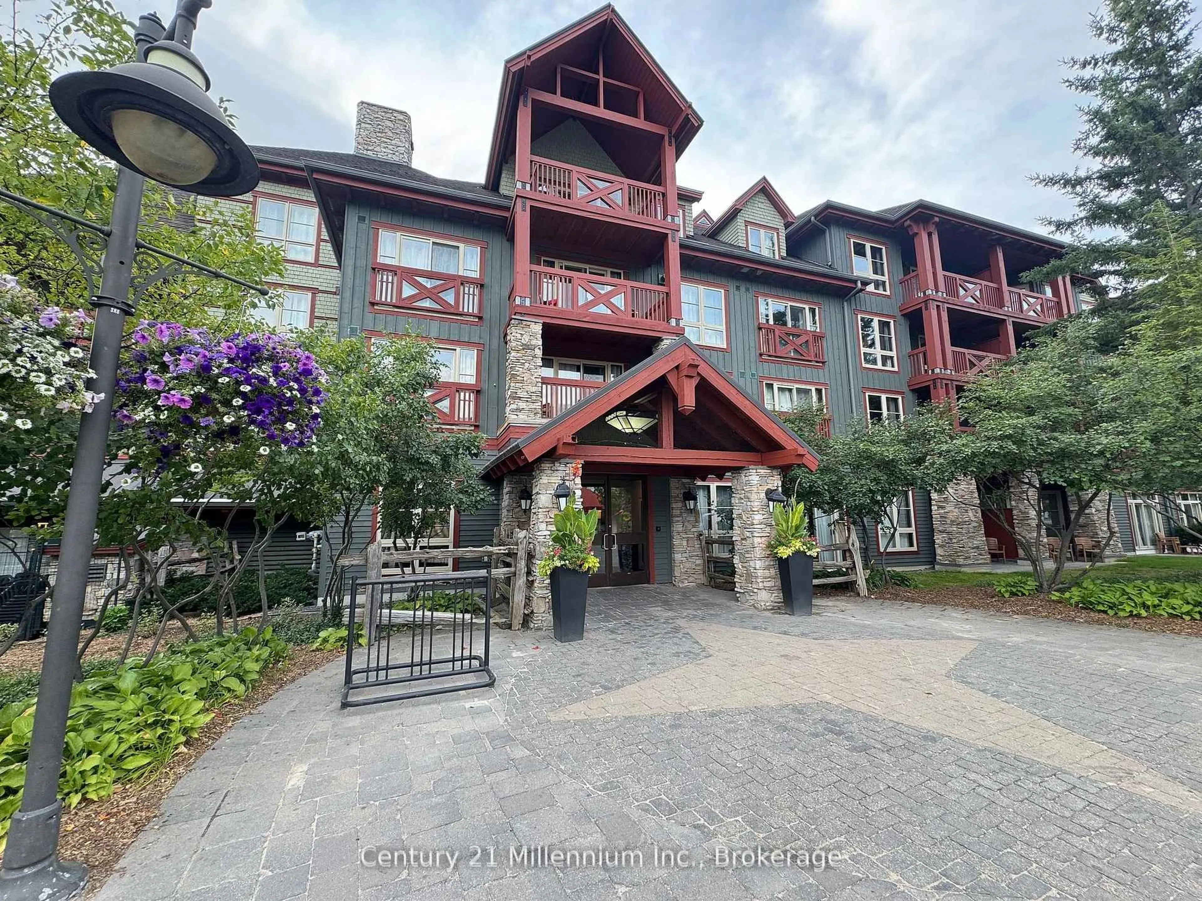 Unknown for 152 Jozo Weider Blvd #201, Blue Mountains Ontario L9Y 0V2