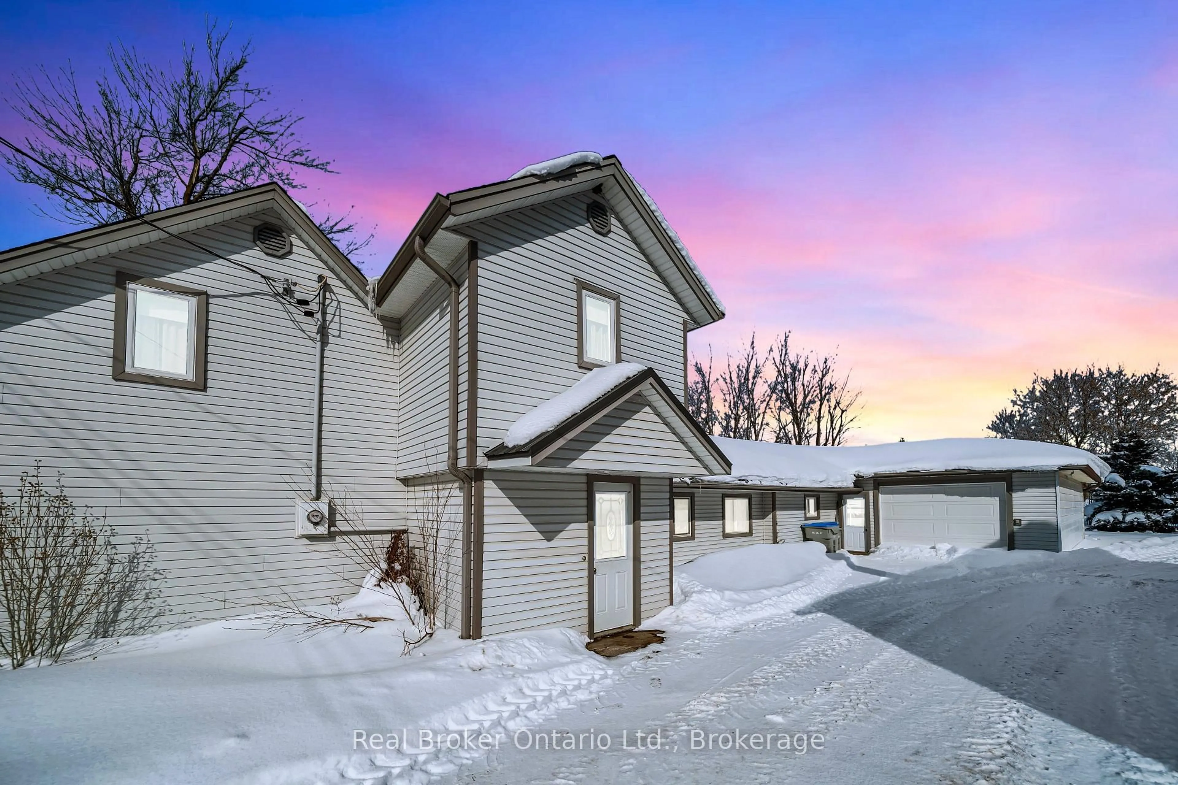 A pic from outside/outdoor area/front of a property/back of a property/a pic from drone, street for 4118 83 Line, Perth East Ontario N4W 3G9