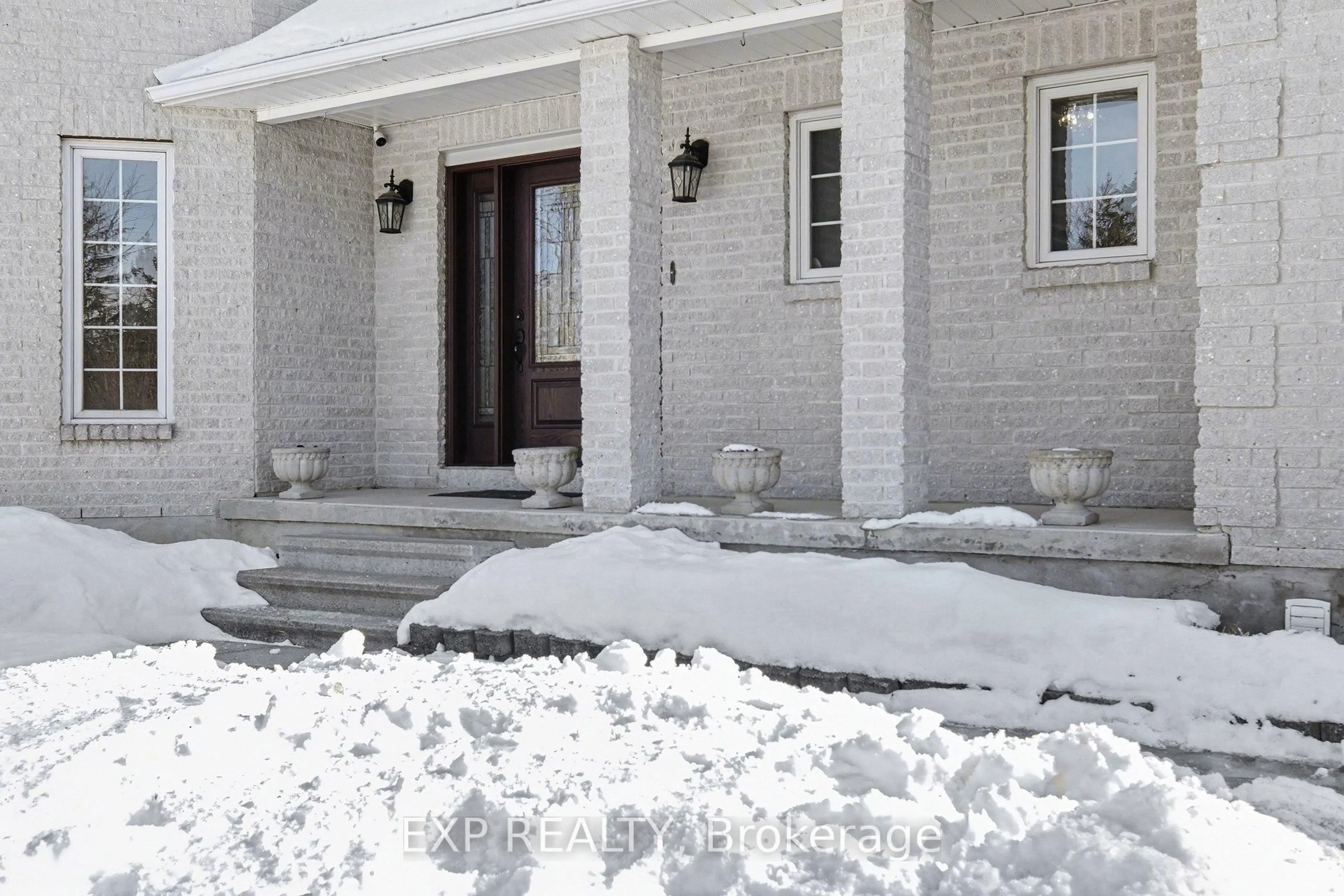 Unknown for 1284 Old Carriage Lane, North Dundas Ontario K0C 2K0