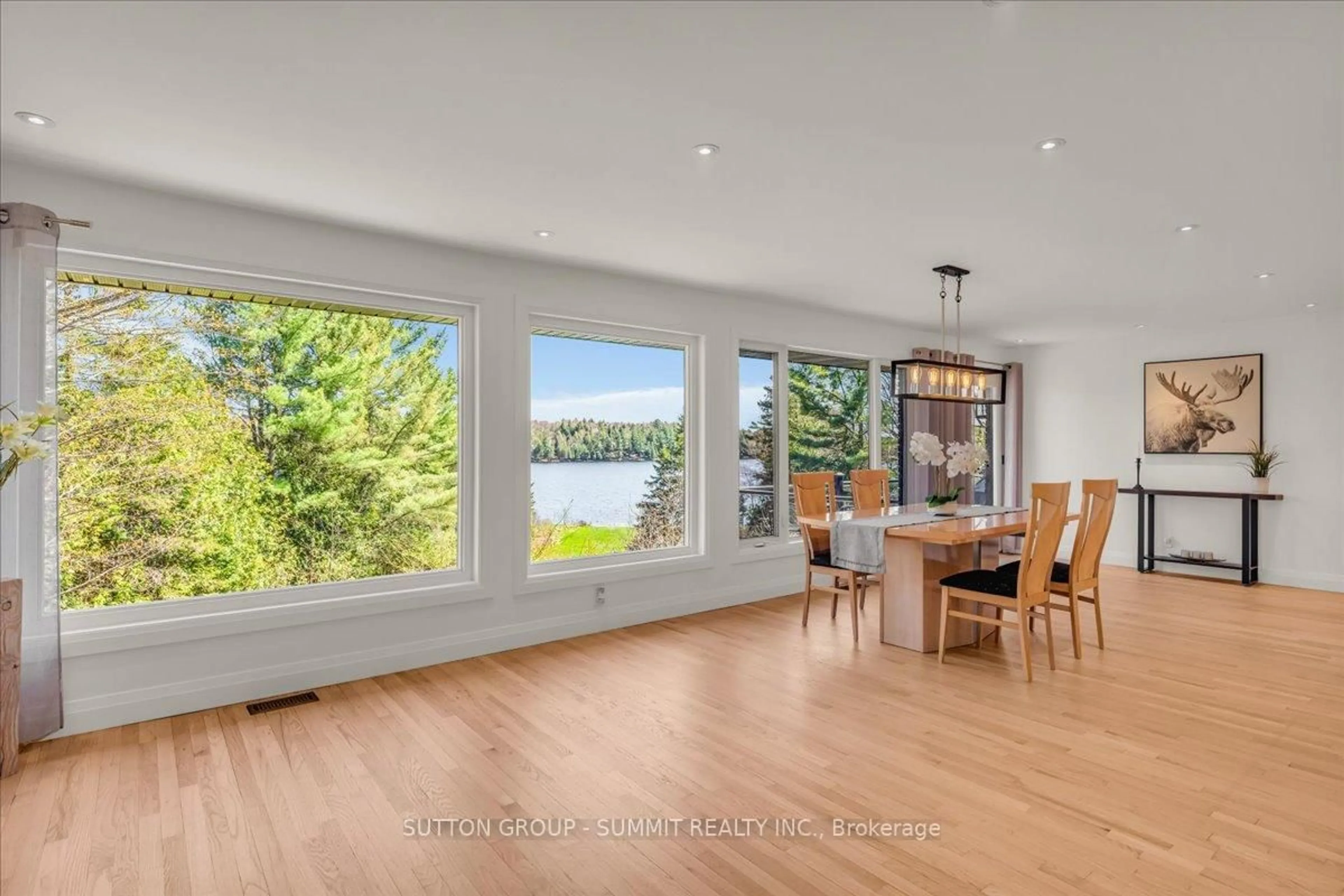 Dining room, wood/laminate floor for 1 WINDY Lane, McDougall Ontario P2A 2W9