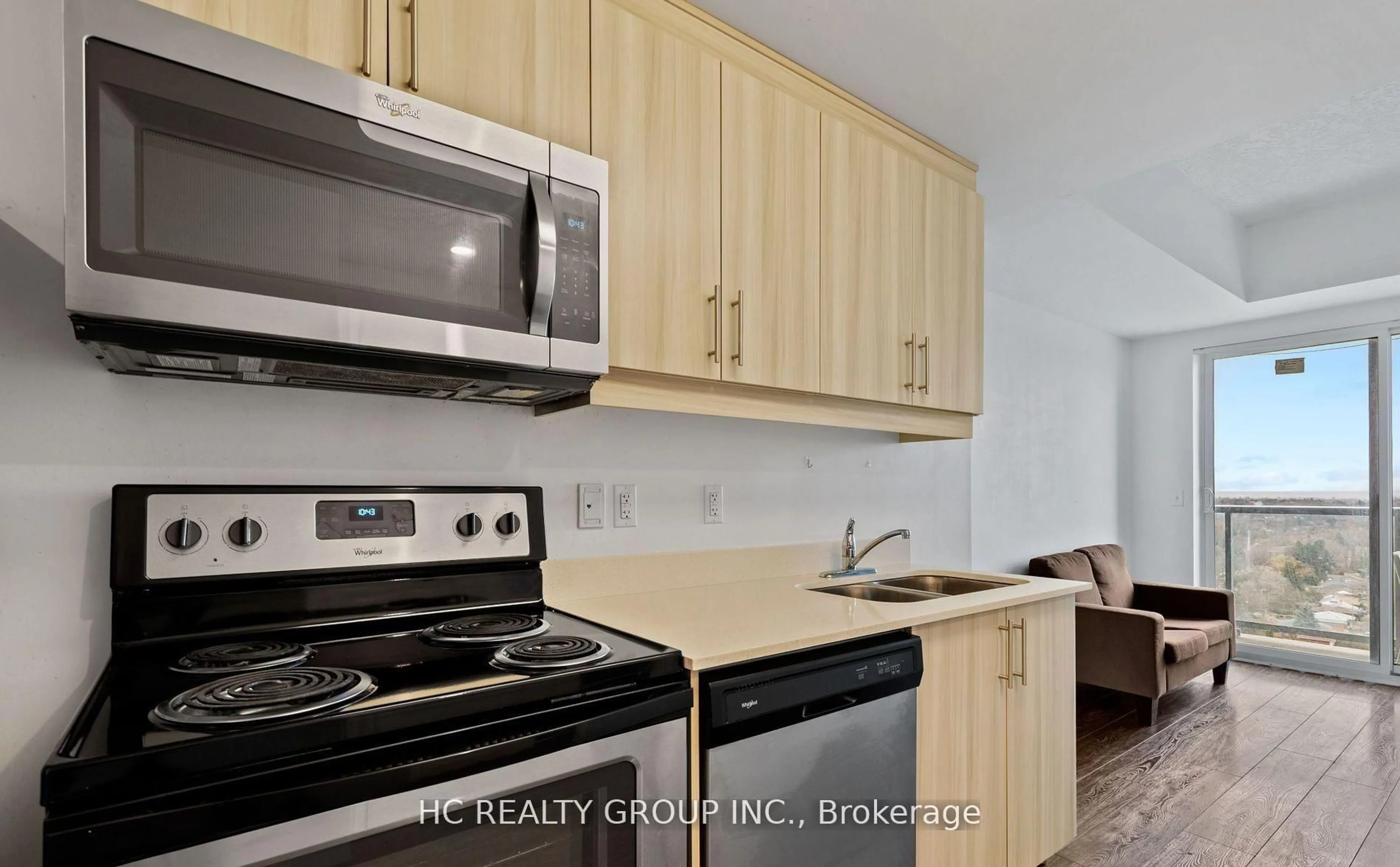 Standard kitchen, unknown for 158 King St #1602, Kitchener Ontario N2J 0E5