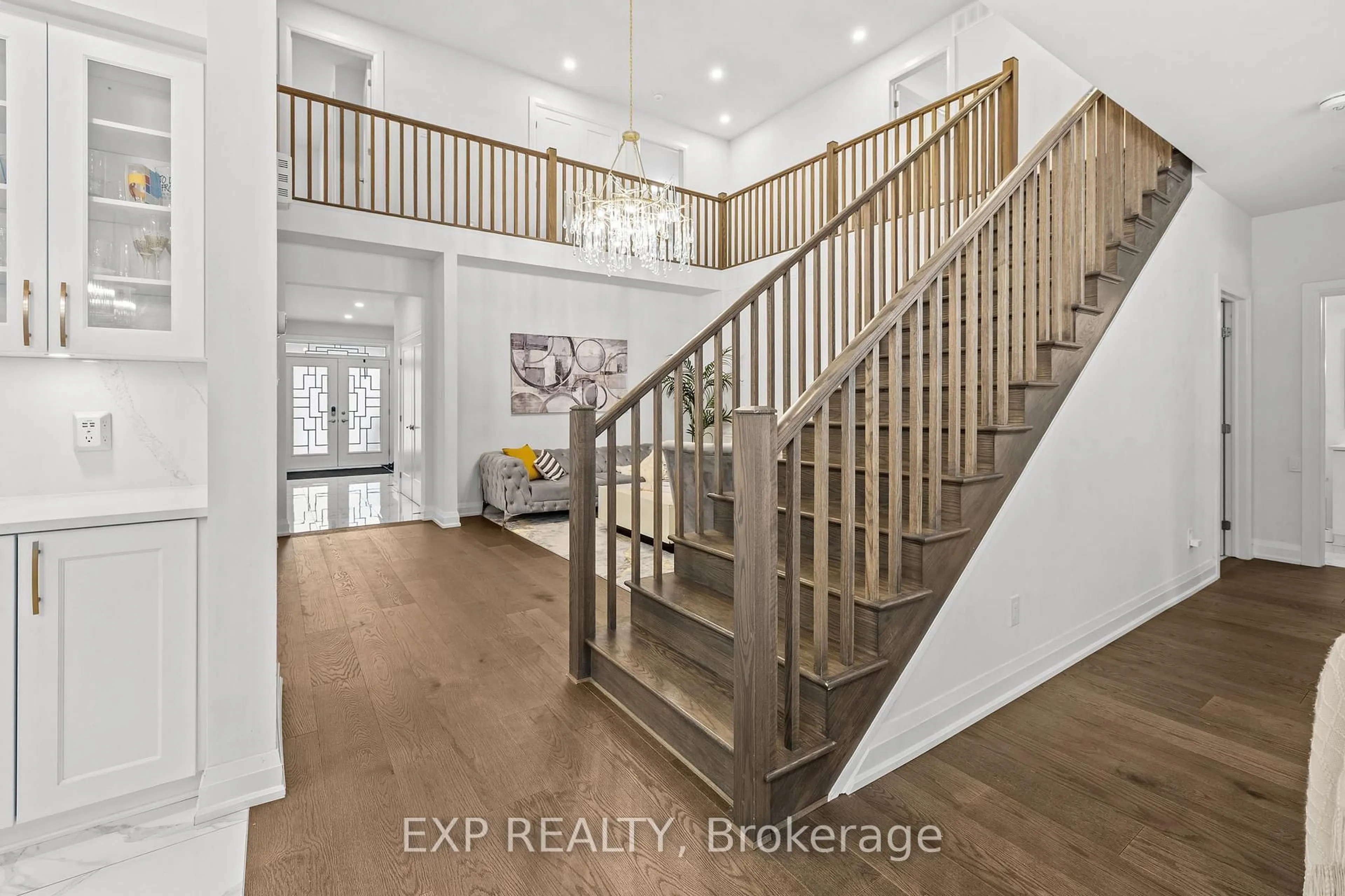 Indoor entryway for 732 Chorus Dr, Ottawa Ontario K4M 0L8