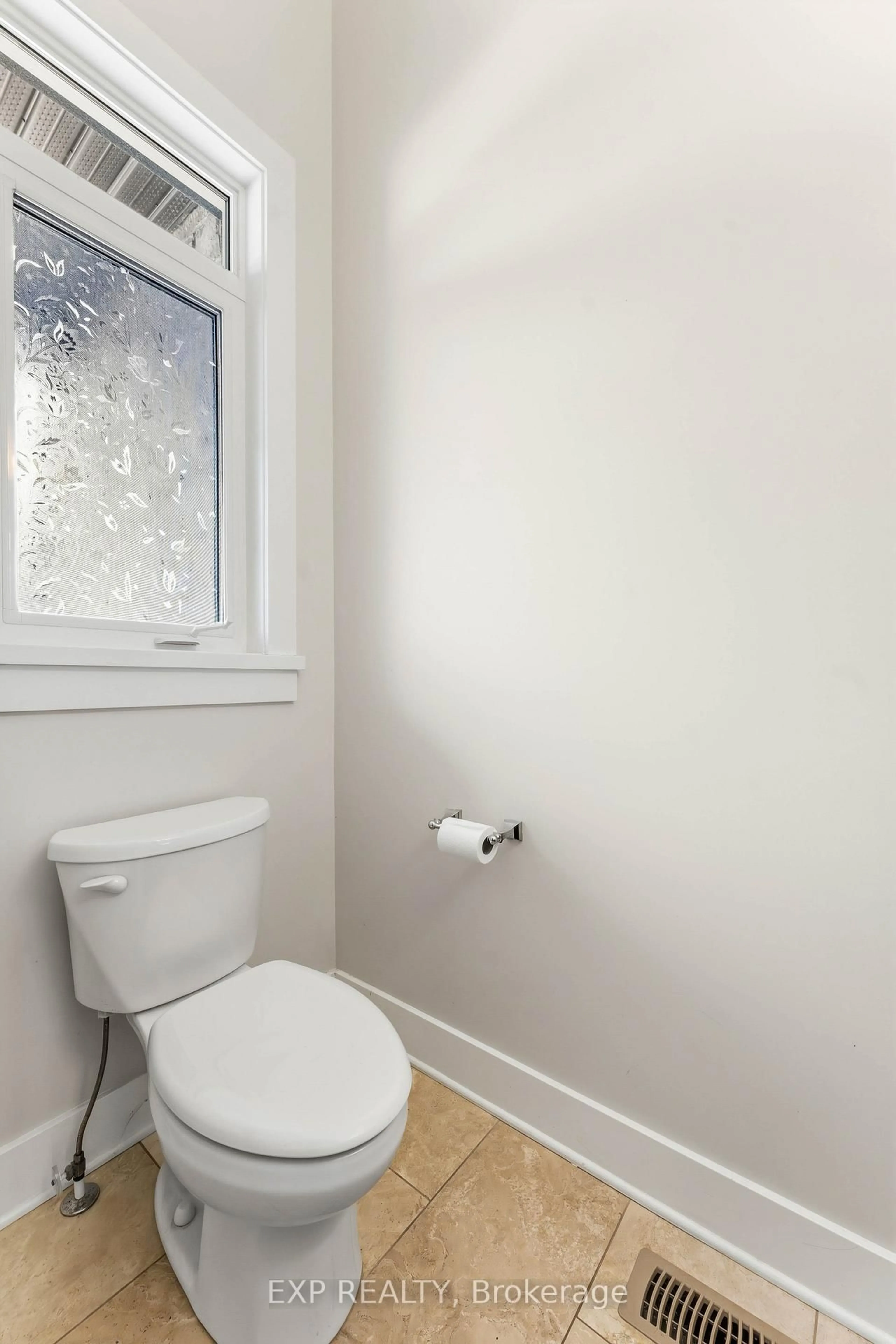 A pic of a room for 152 Rivington St, Carp Ontario K0A 1L0