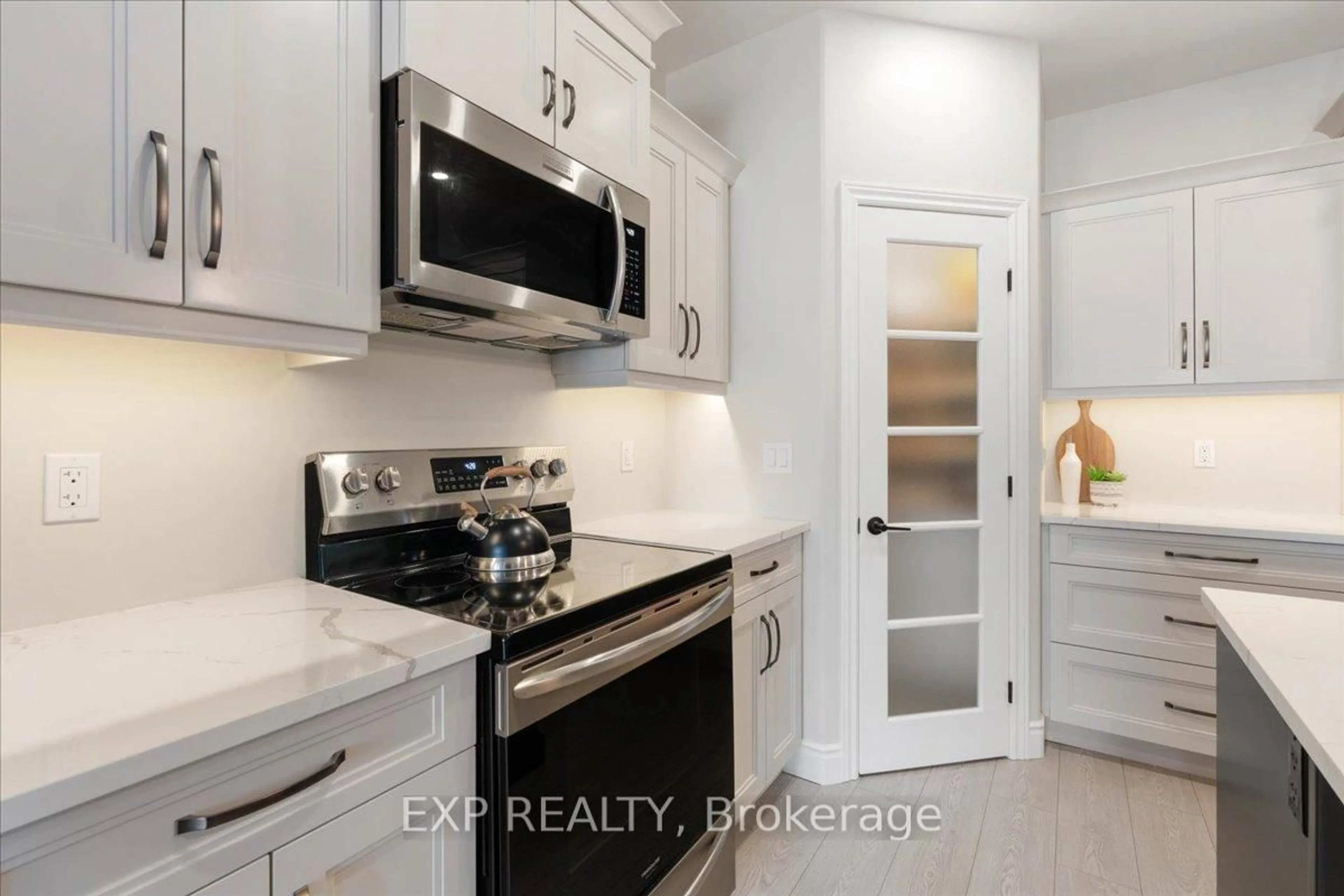 Unknown for 30 Raycroft Dr, Belleville Ontario K8N 0R4