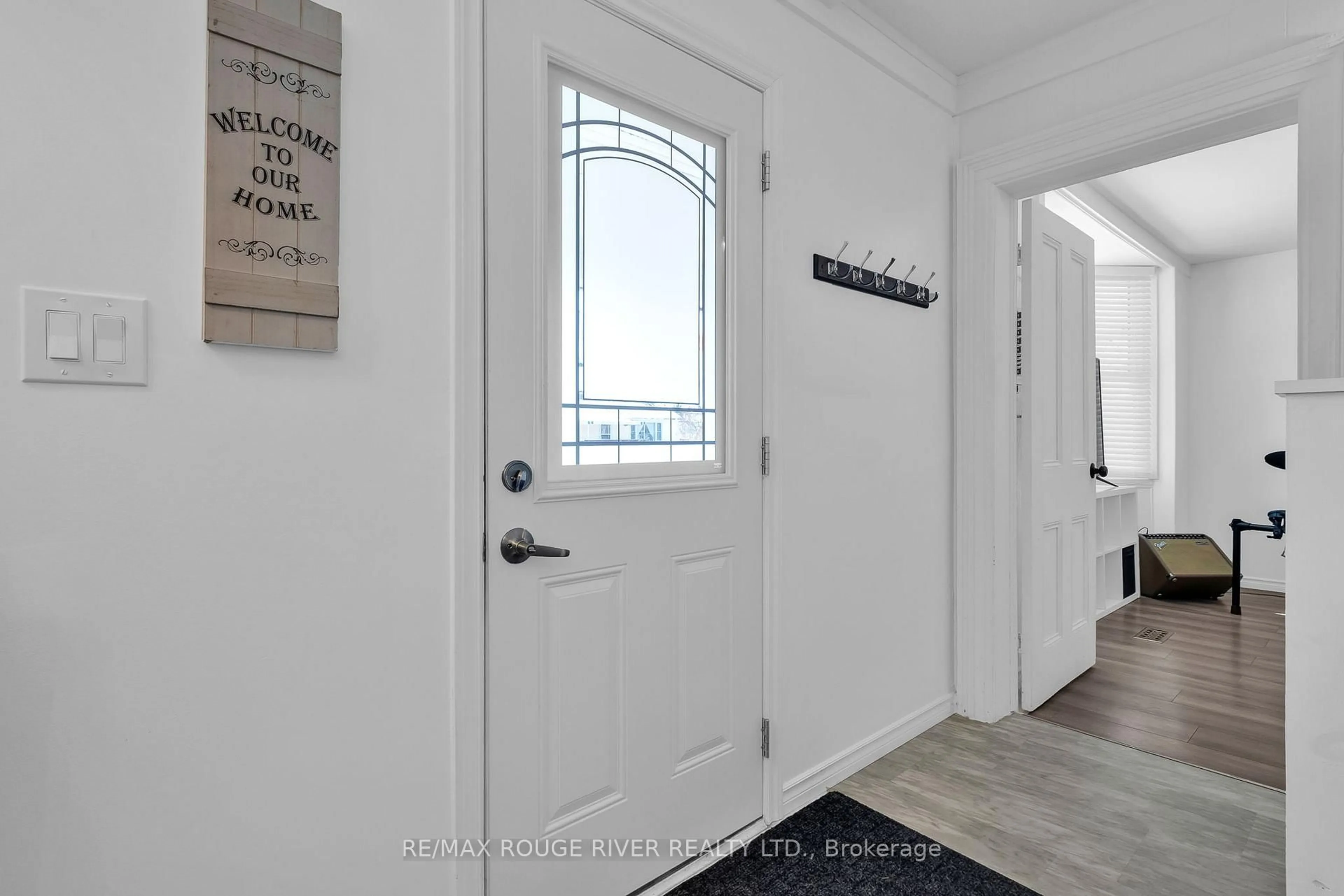 Indoor entryway for 76 Princess St, Quinte West Ontario K8V 1T4