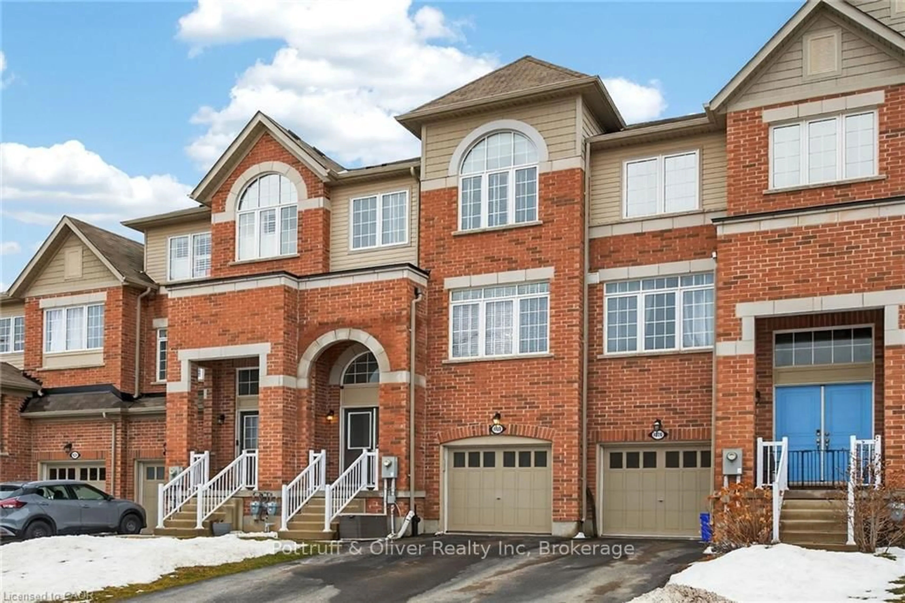 Home with brick exterior material, street for 4020 Fracchioni Dr, Lincoln Ontario L3J 0R8