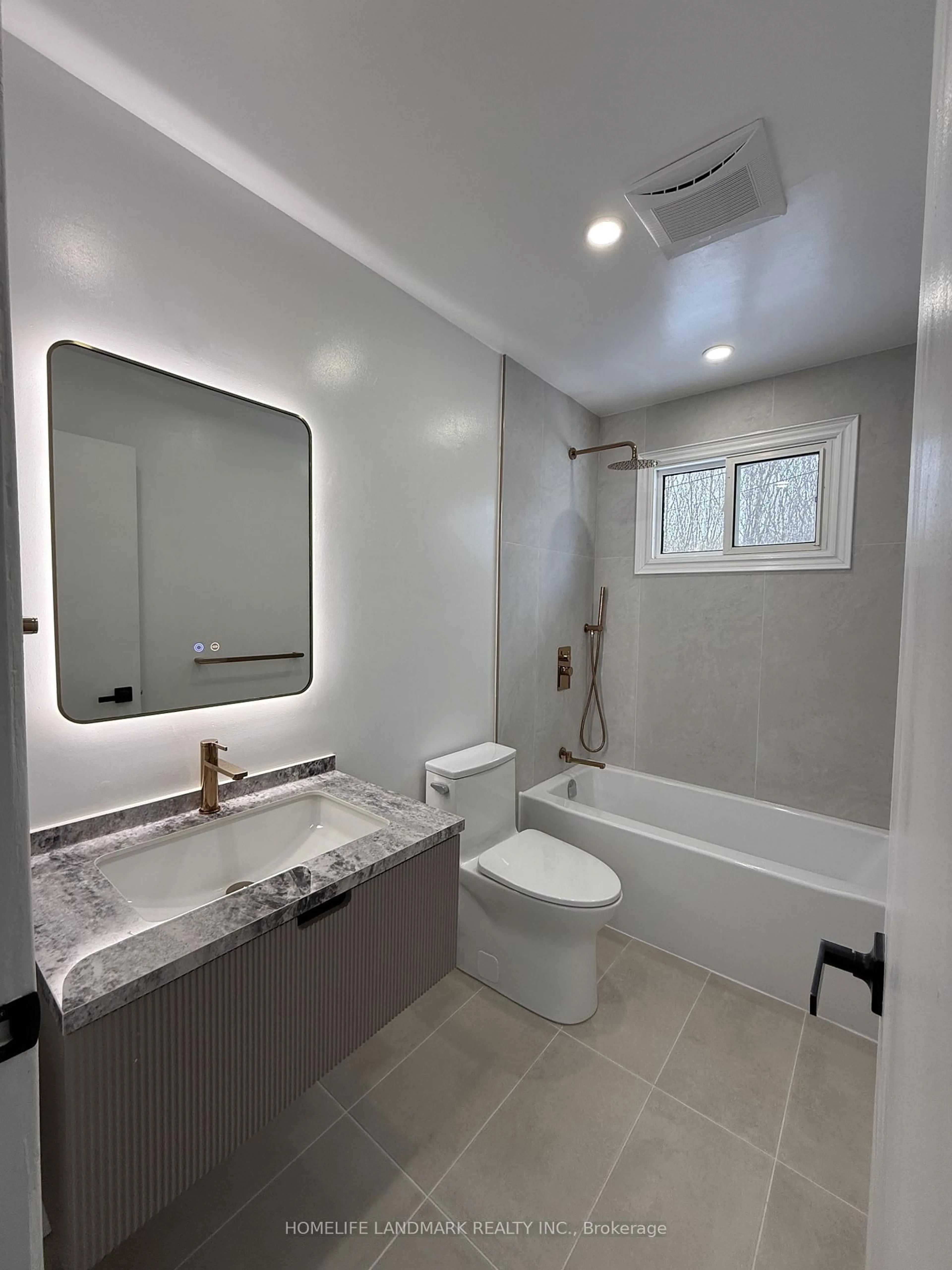 Standard bathroom, ceramic/tile floor for 1249 Lillian Blvd, Greater Sudbury Ontario P3A 2R9