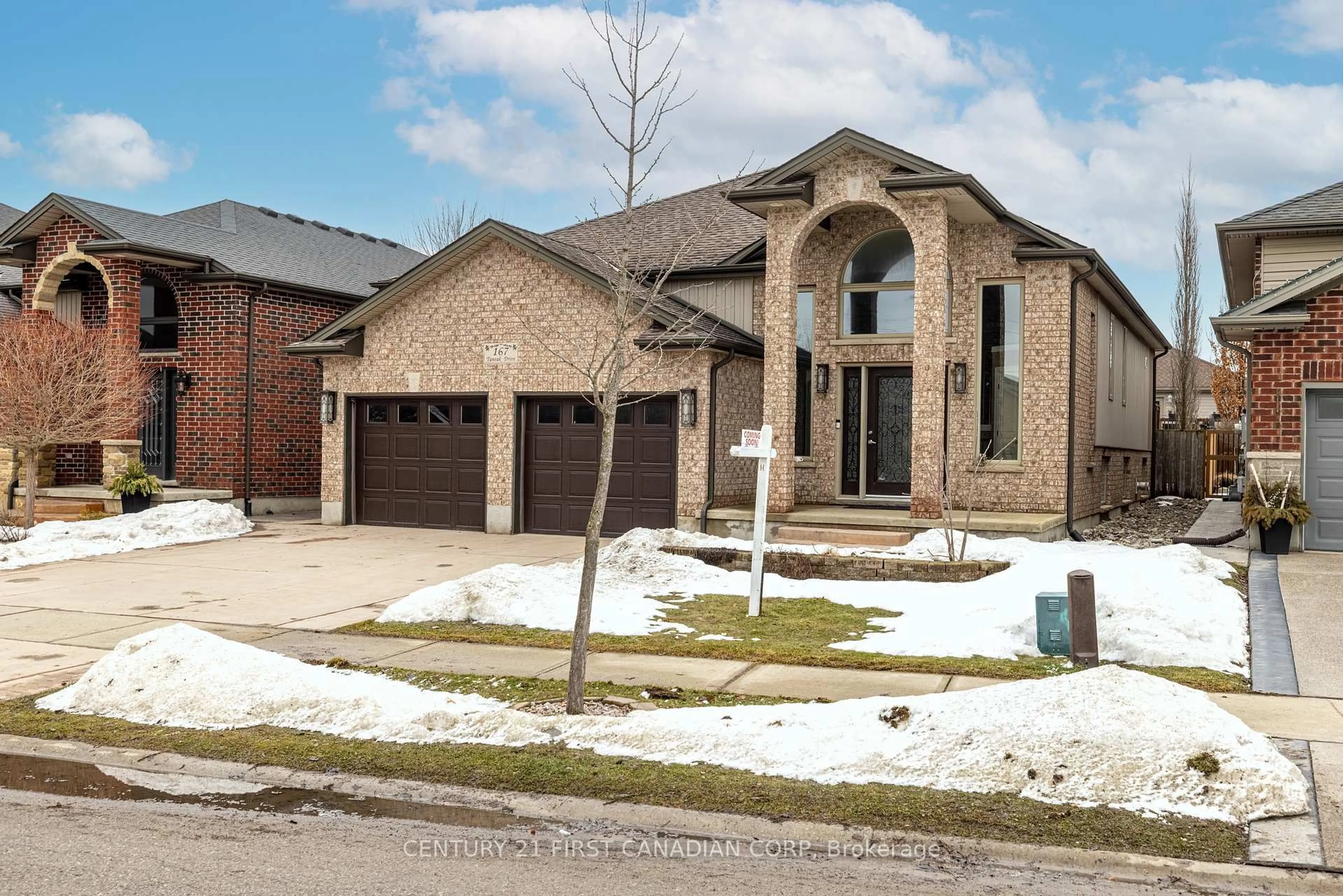 Home with brick exterior material, street for 167 Tanoak Dr, London North Ontario N6G 5A1