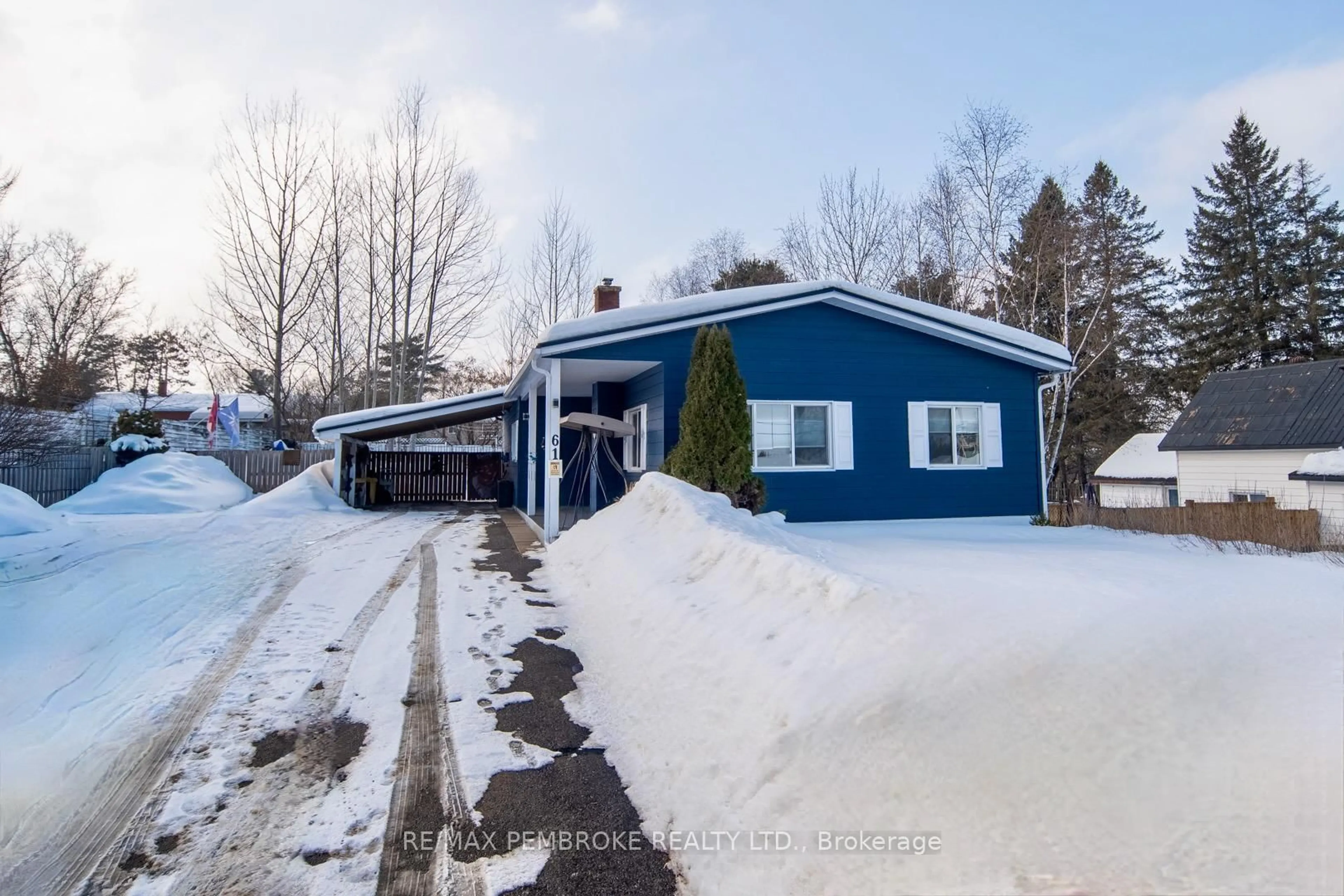 Unknown for 61 DORAN Rd, Petawawa Ontario K8H 1R3