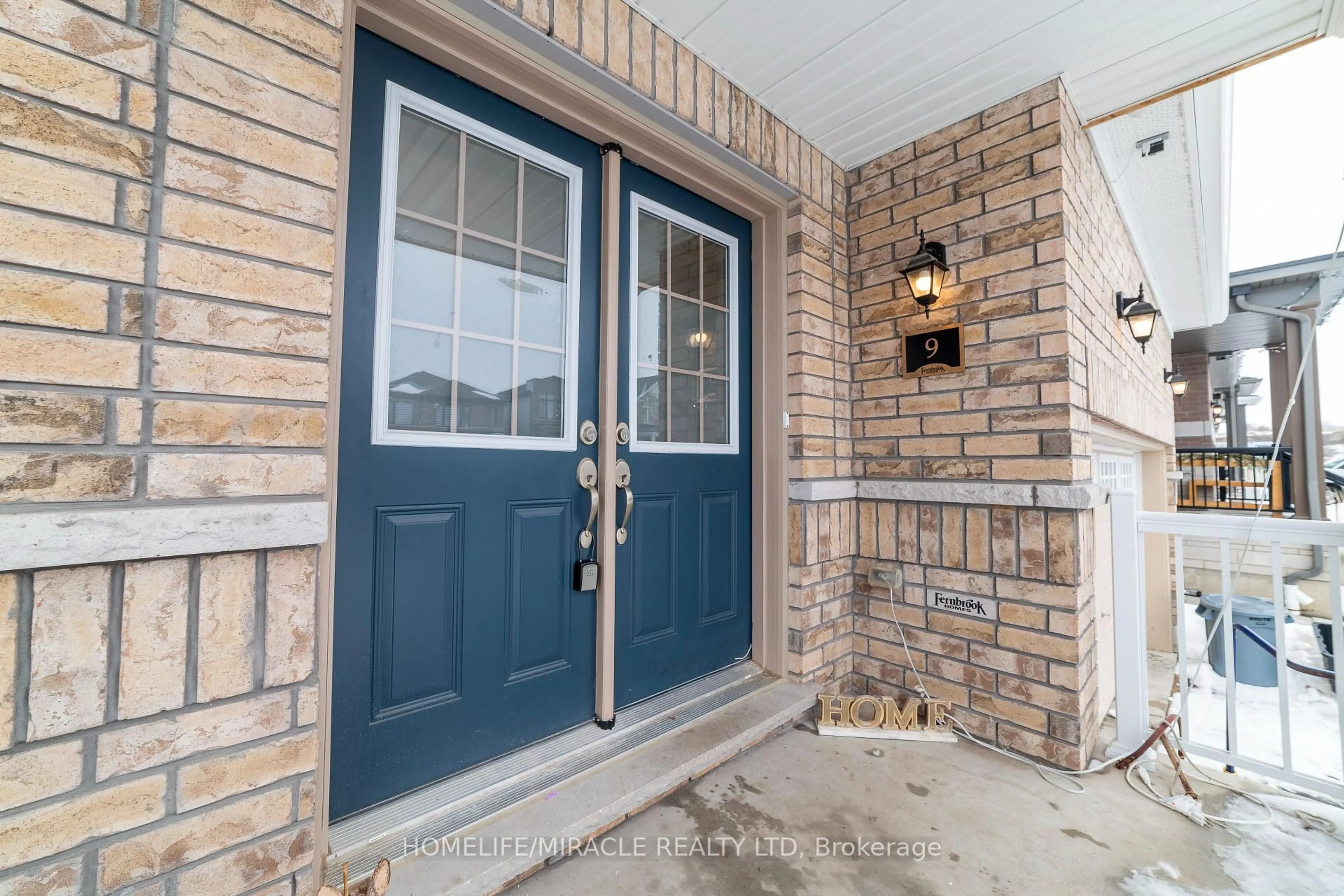 Indoor entryway for 9 Mears Rd, Brant Ontario N3L 0J4