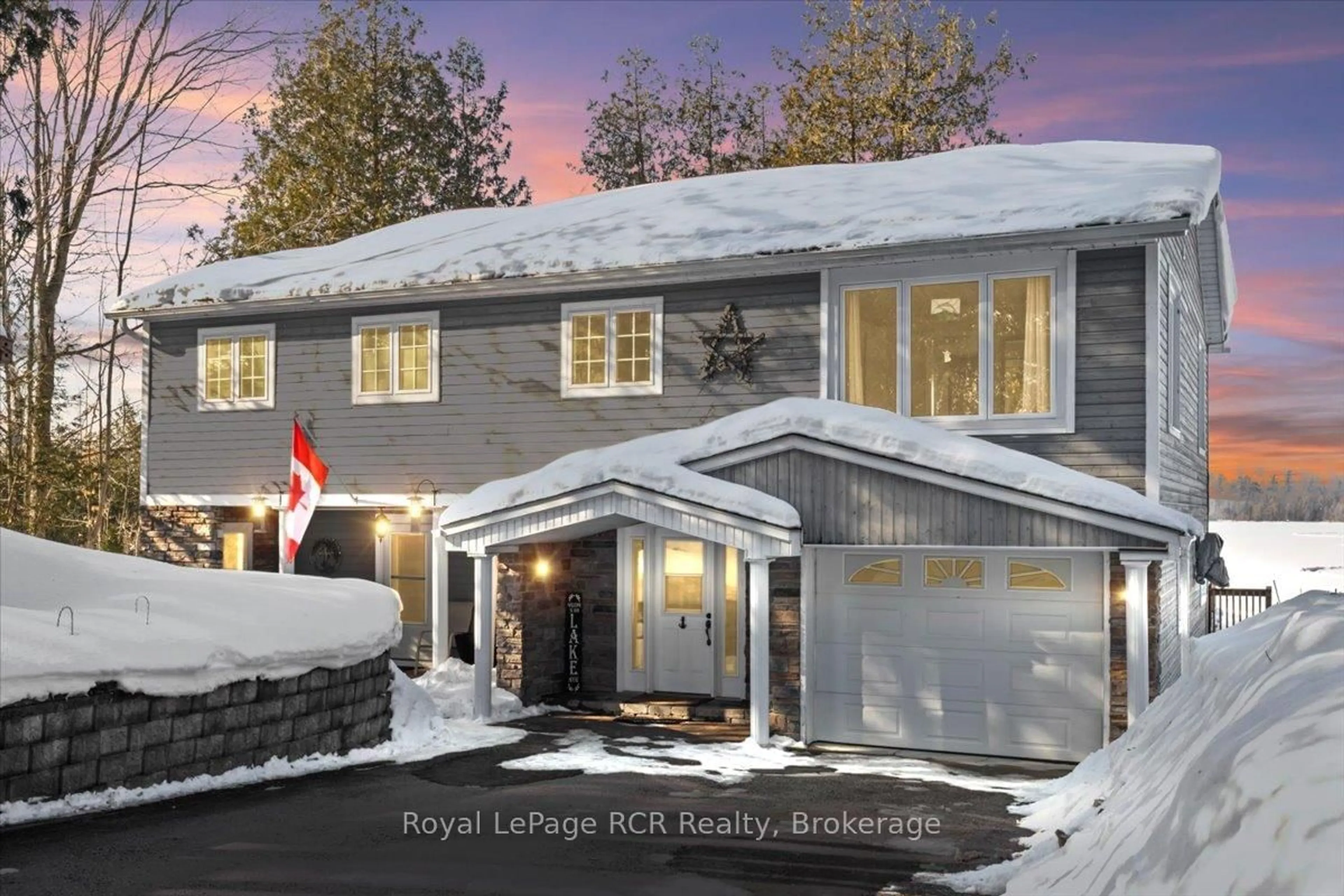 Indoor garage for 119 Kingston Dr, West Grey Ontario N0G 1S0