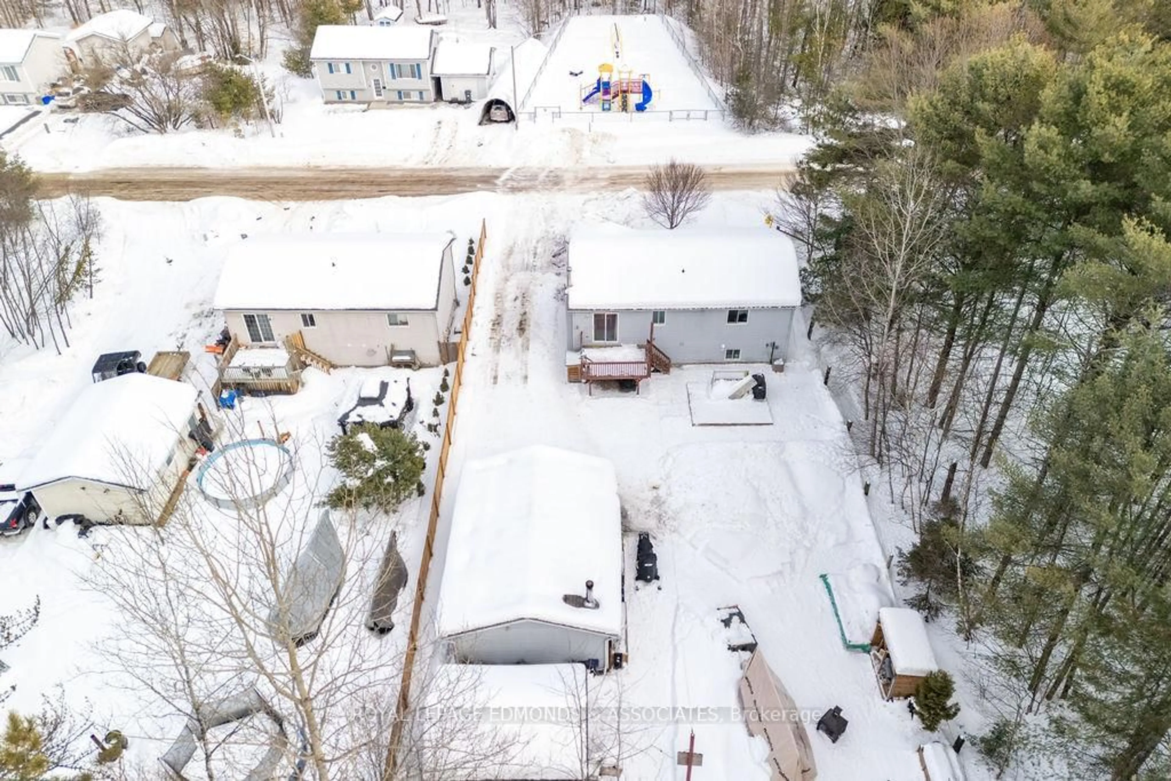 A pic from outside/outdoor area/front of a property/back of a property/a pic from drone, unknown for 28 Bob Seguin Dr, Chalk River Ontario K0J 1J0