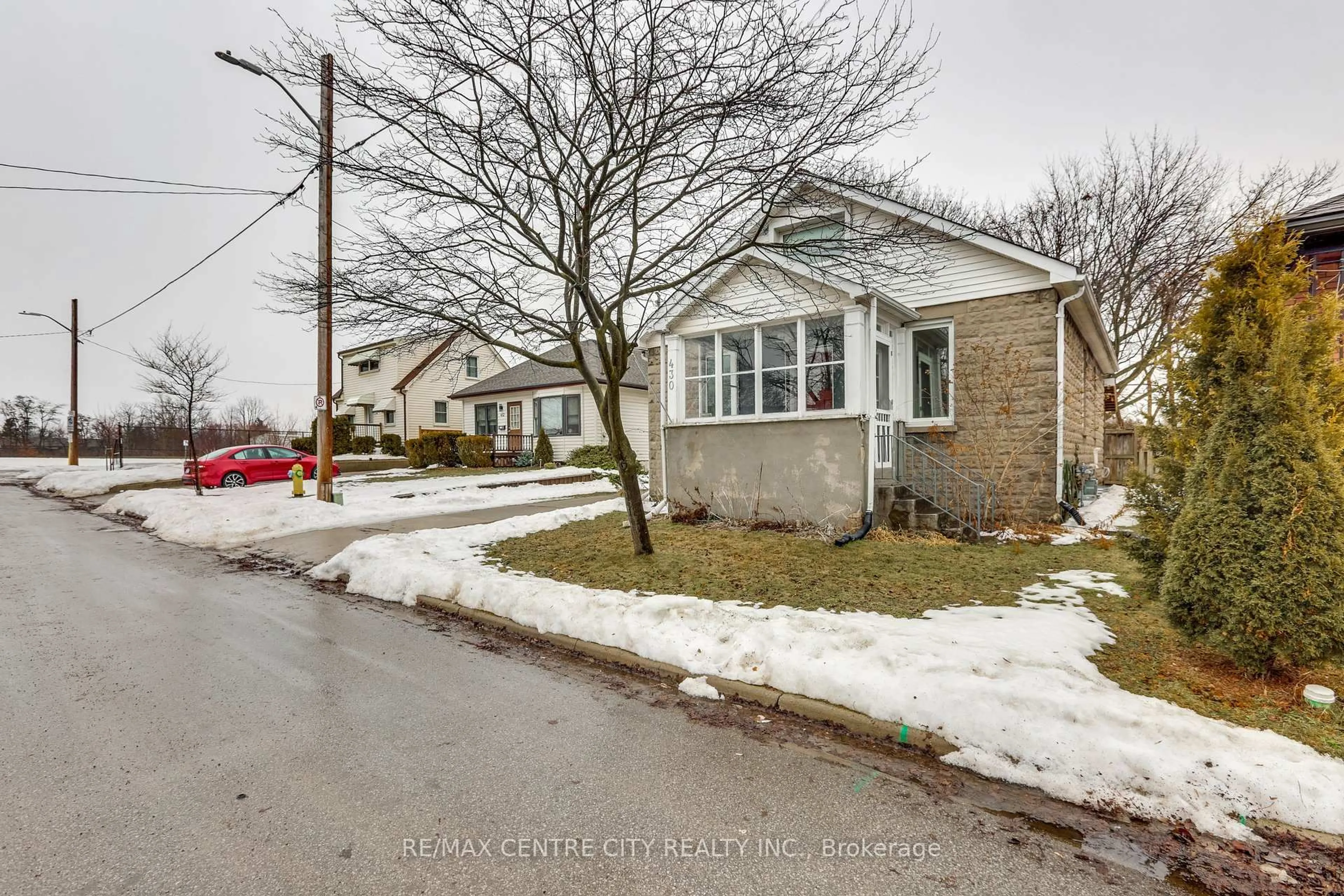 Unknown for 430 Kathleen Ave, London East Ontario N5W 4Y9