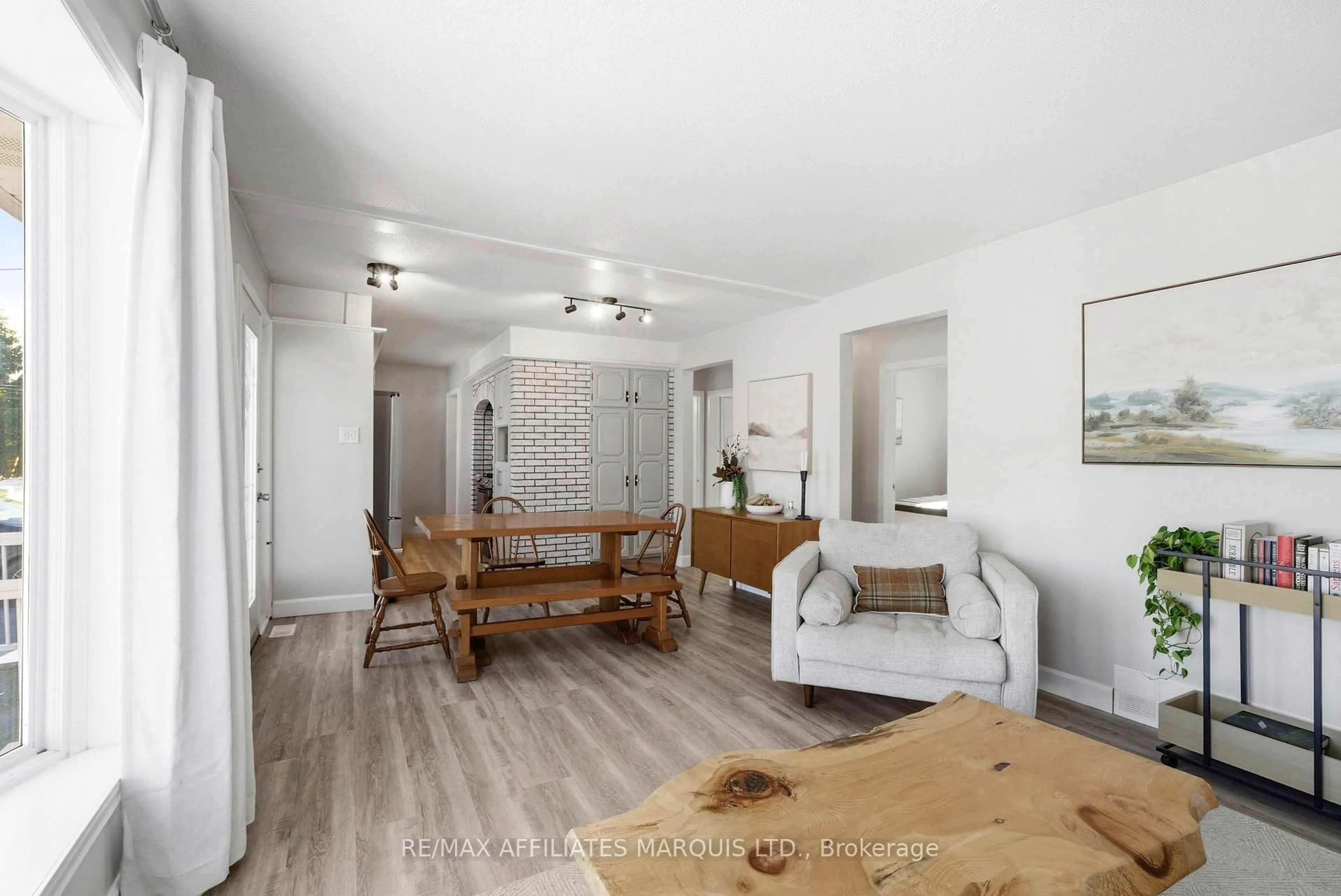 Living room with furniture, unknown for 1057 Roy Ave, Cornwall Ontario K6H 4C2