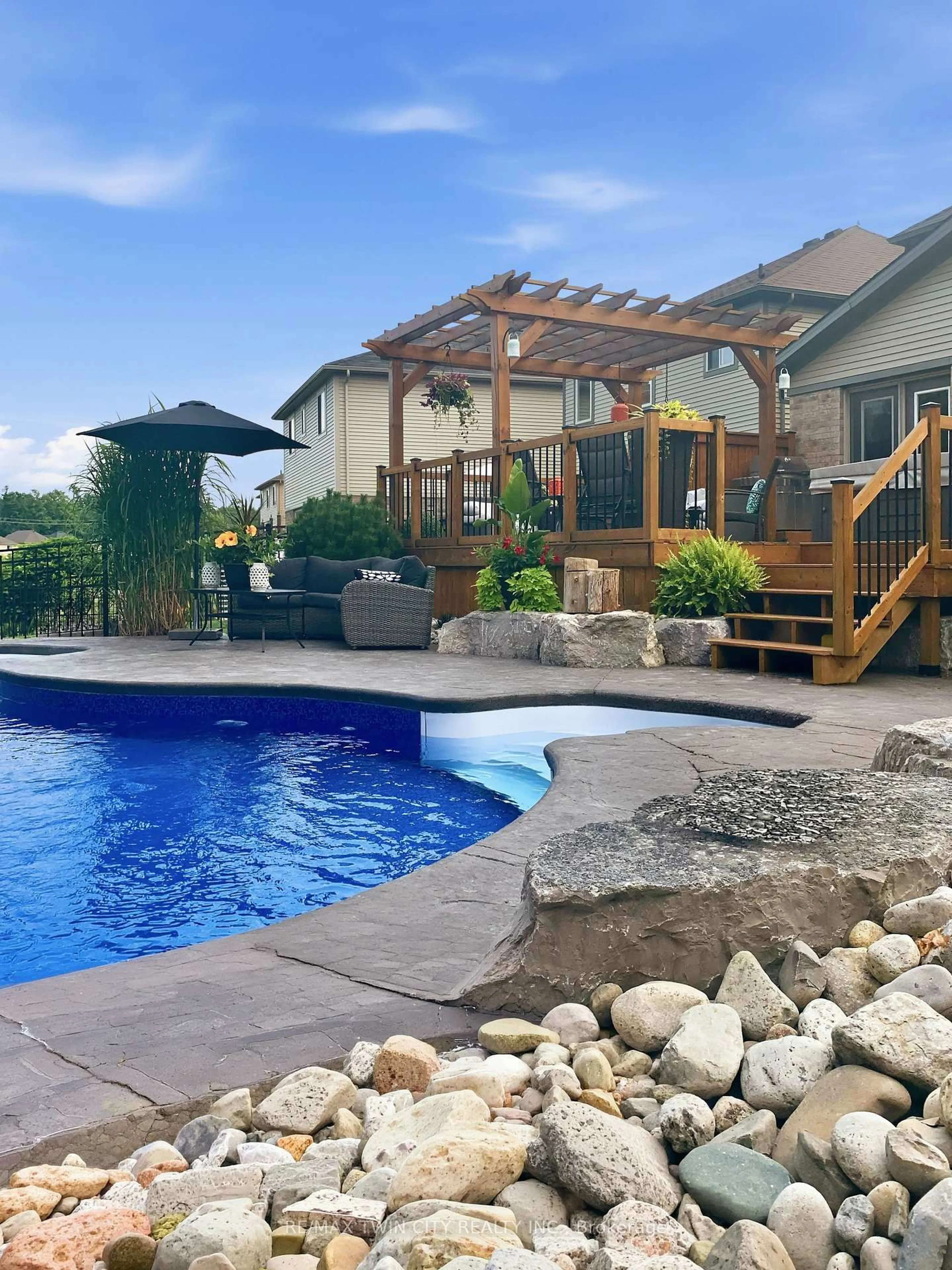 Patio, water/lake/river/ocean view for 78 Forest Creek Dr, Kitchener Ontario N2R 0B5