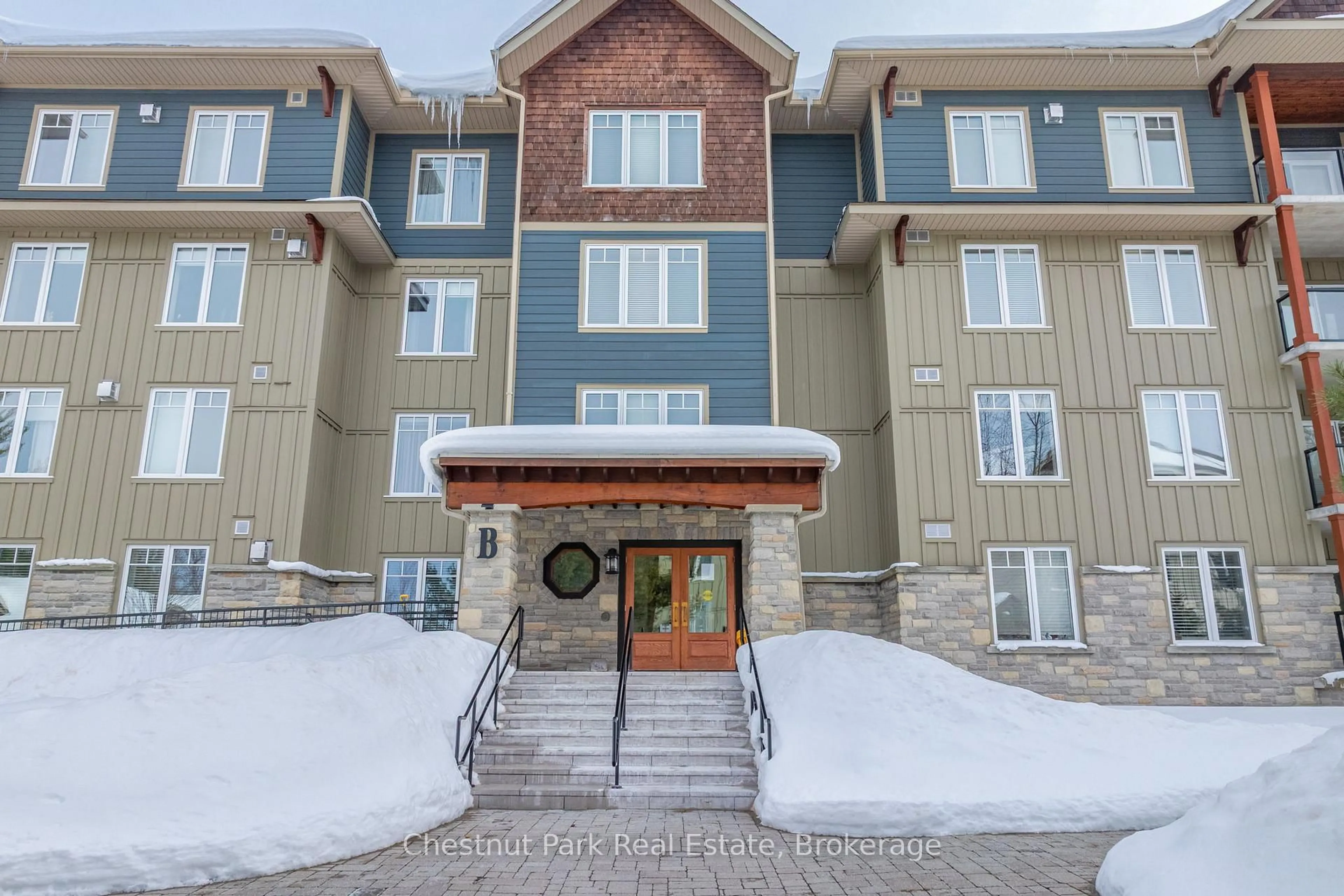 Unknown for 391B Manitoba St #402, Bracebridge Ontario P1L 0B5