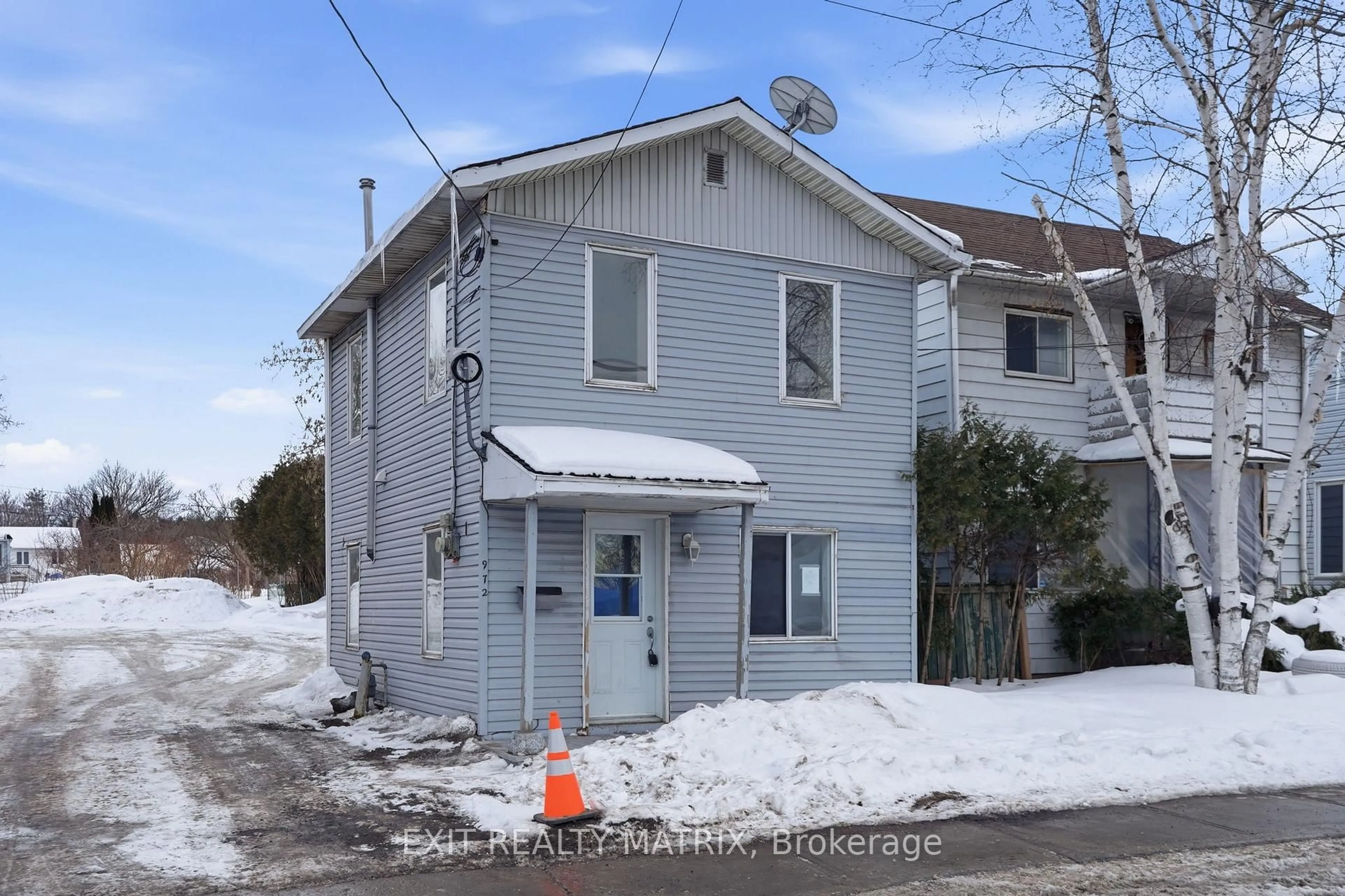 Unknown for 972 Main St, Hawkesbury Ontario K6A 1B7