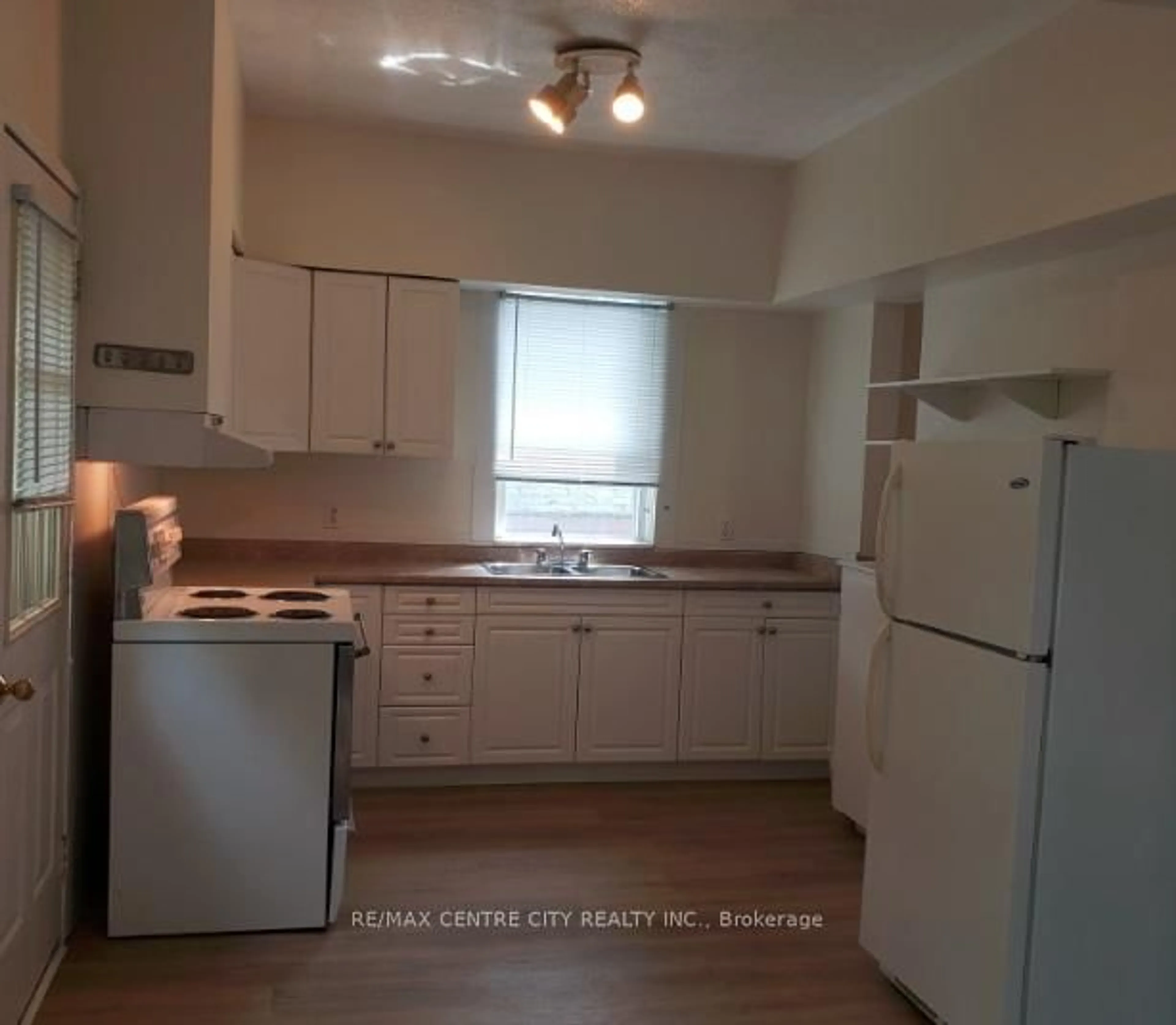 Standard kitchen, unknown for 248 Emery St, London South Ontario N6C 2E2