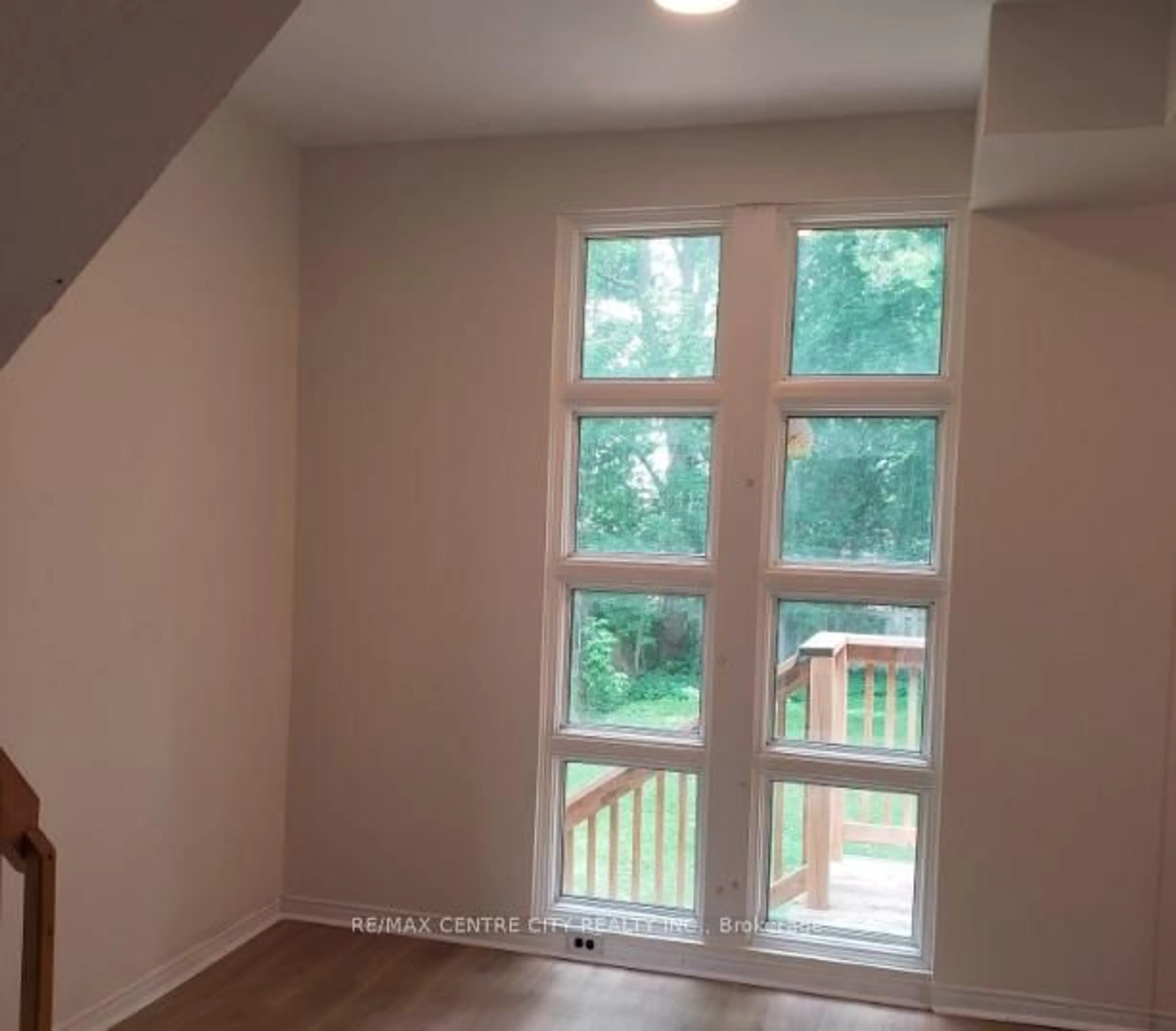 A pic of a room for 248 Emery St, London South Ontario N6C 2E2