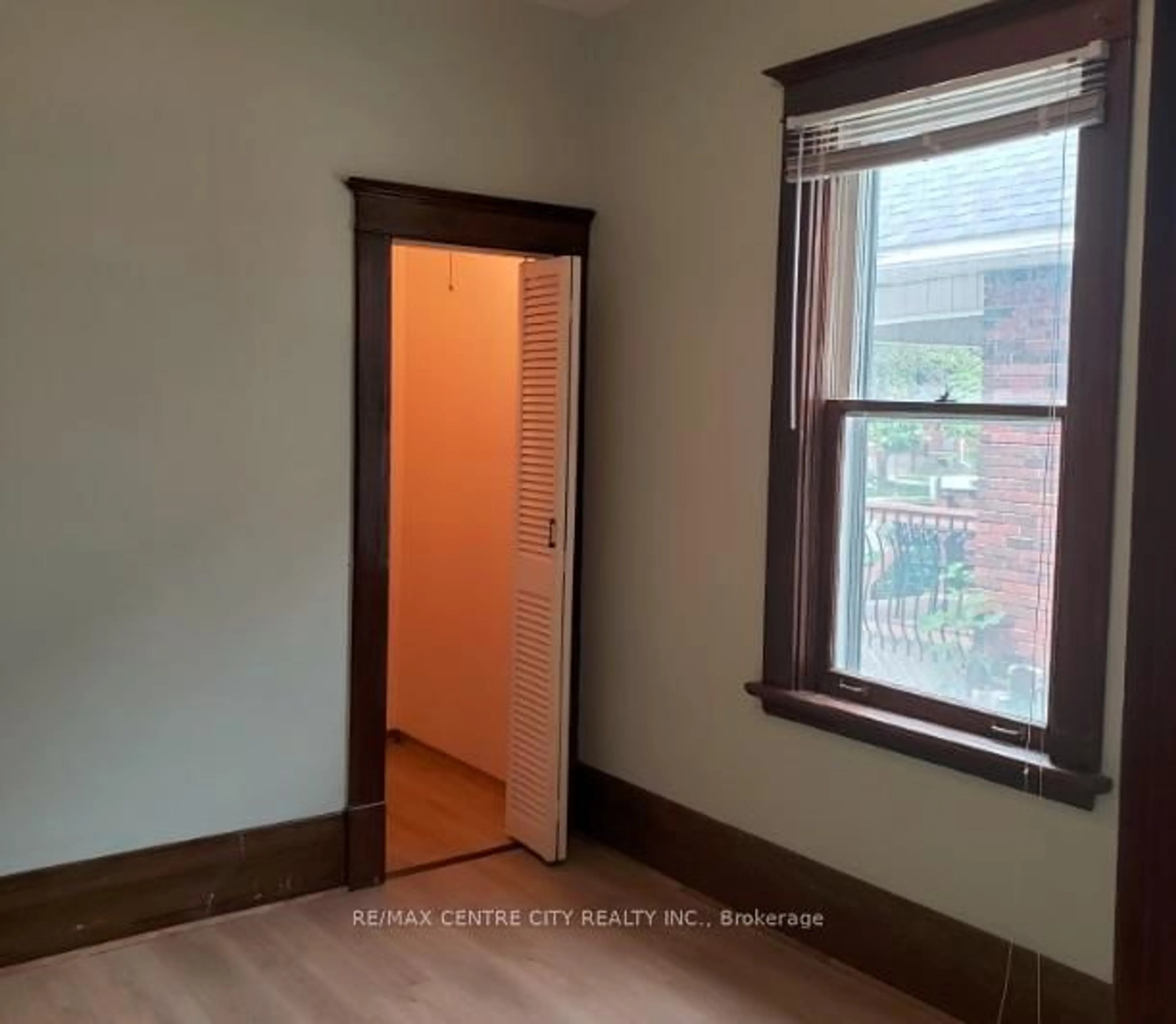 A pic of a room for 248 Emery St, London South Ontario N6C 2E2