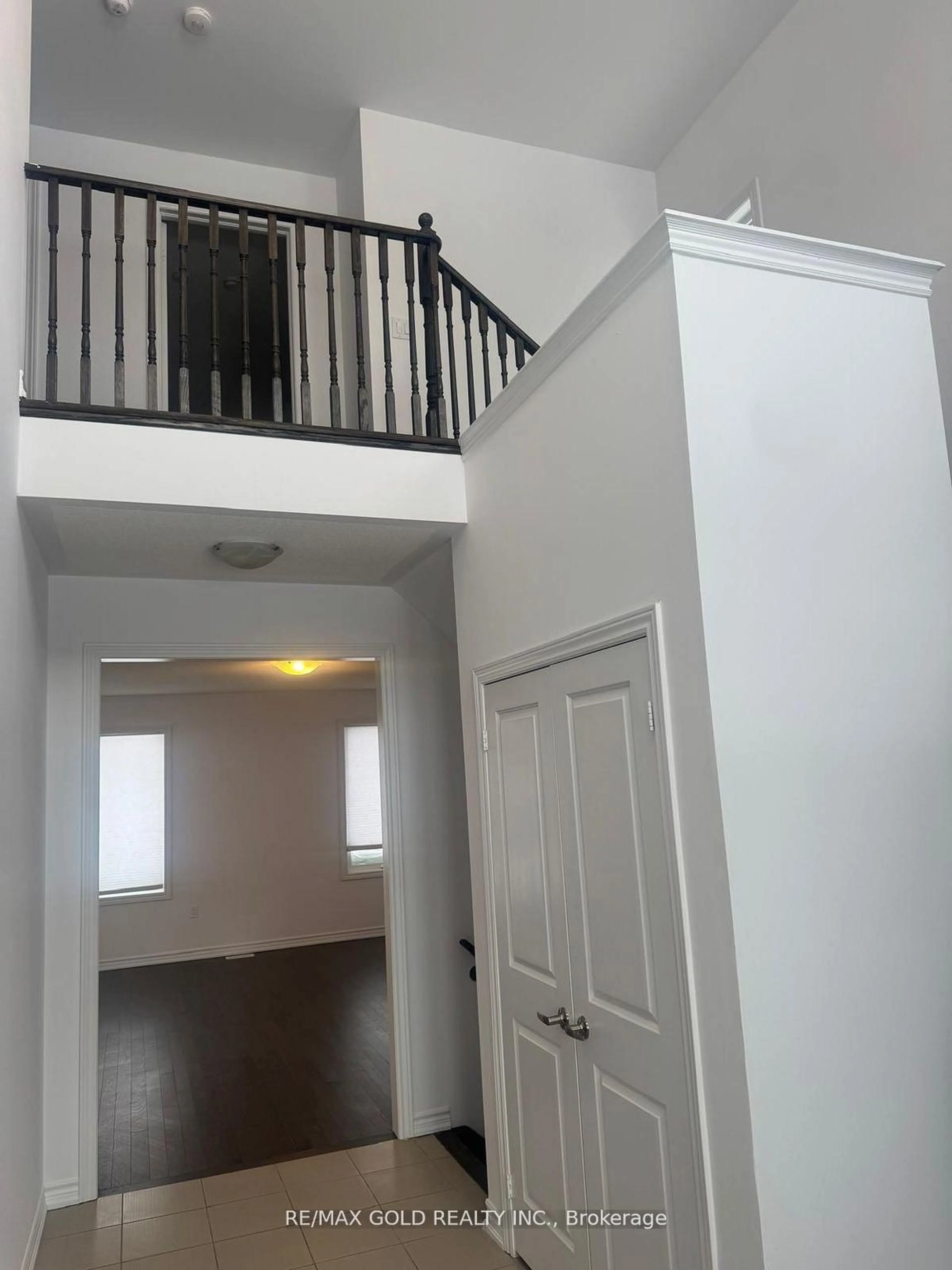 Unknown for 27 Aitchision Ave, Southgate Ontario N0C 1B0