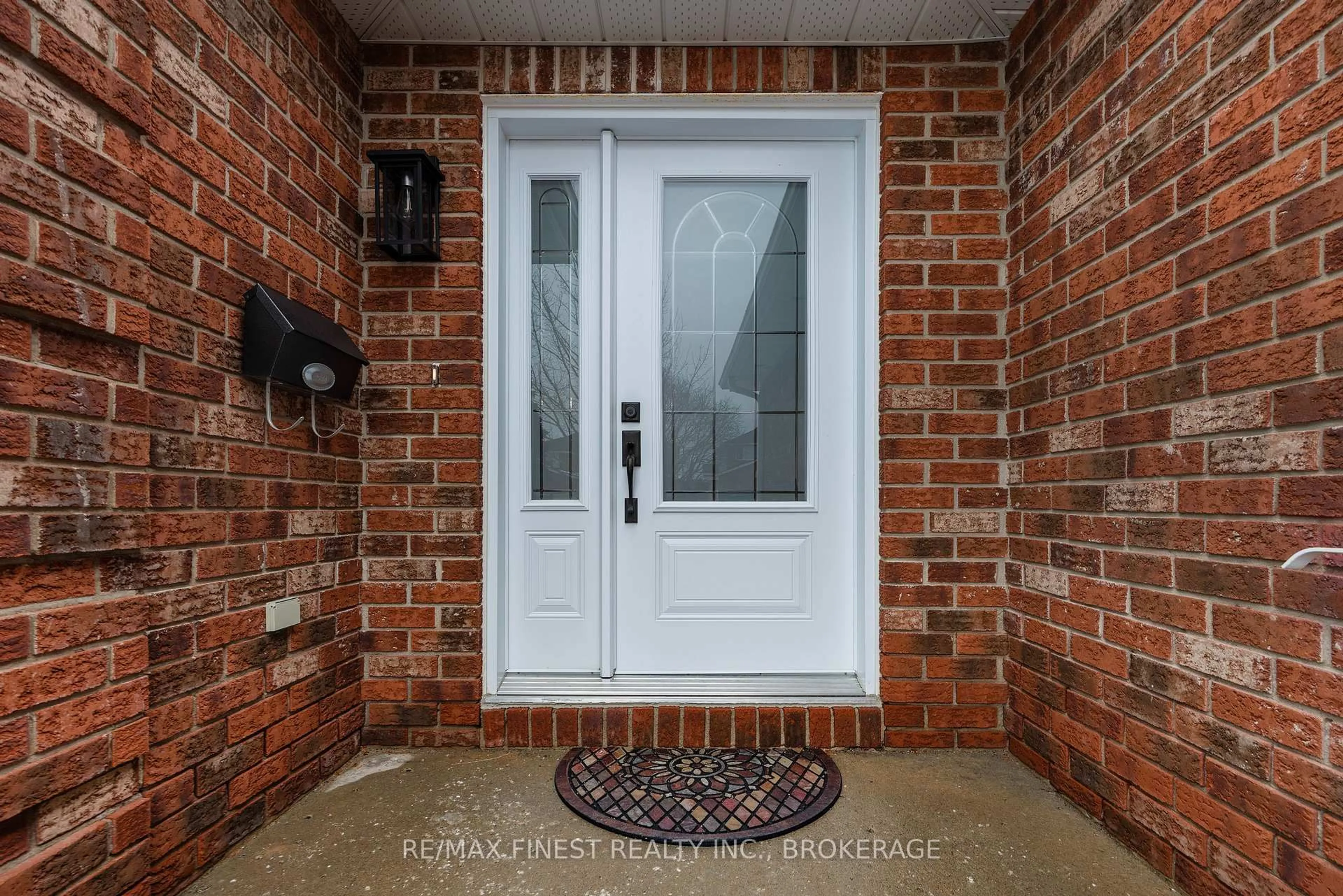 Indoor entryway for 855 Marsh Cres, Kingston Ontario K7P 2R2