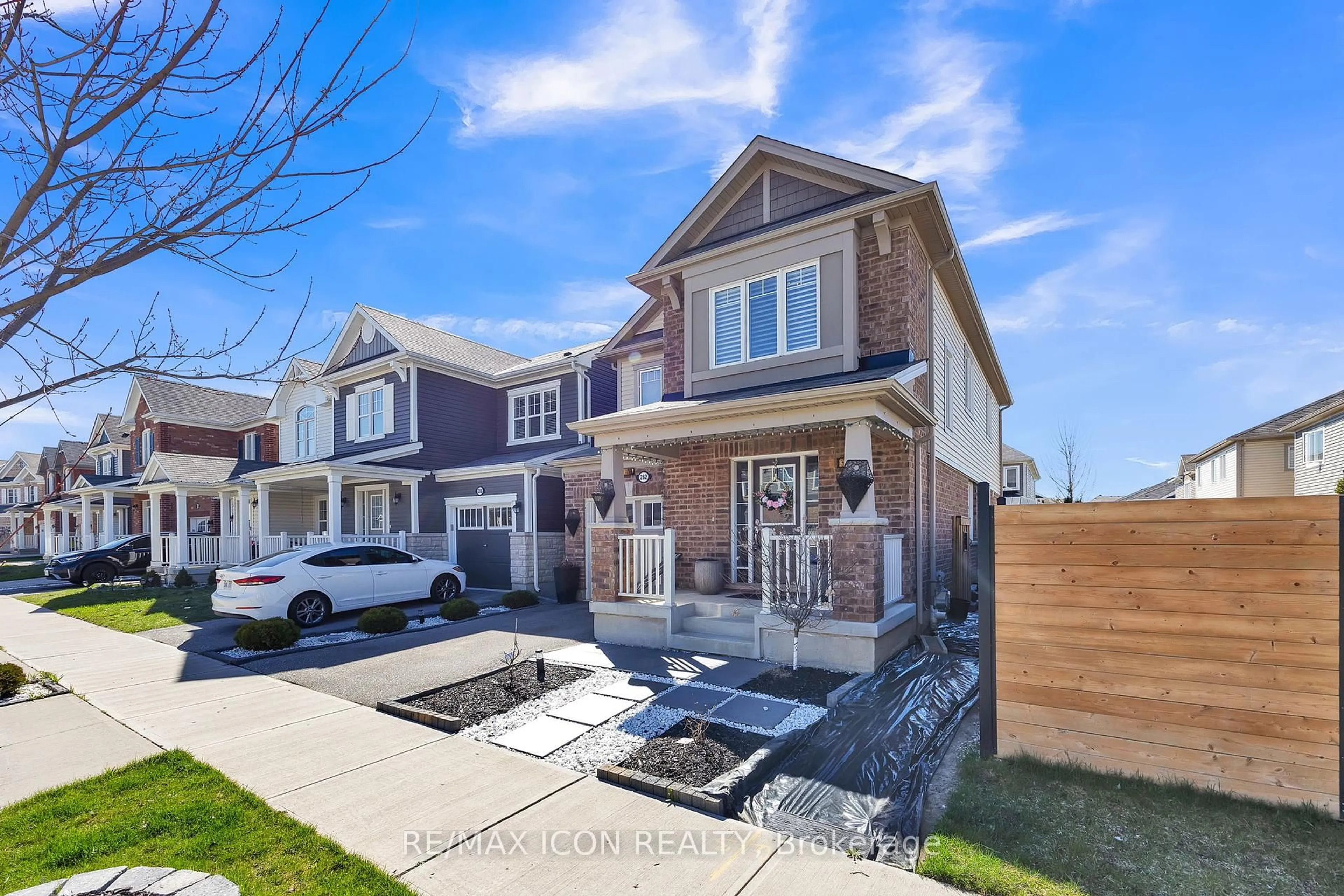 Home with brick exterior material, street for 262 Grovehill Cres, Kitchener Ontario N2R 1R4