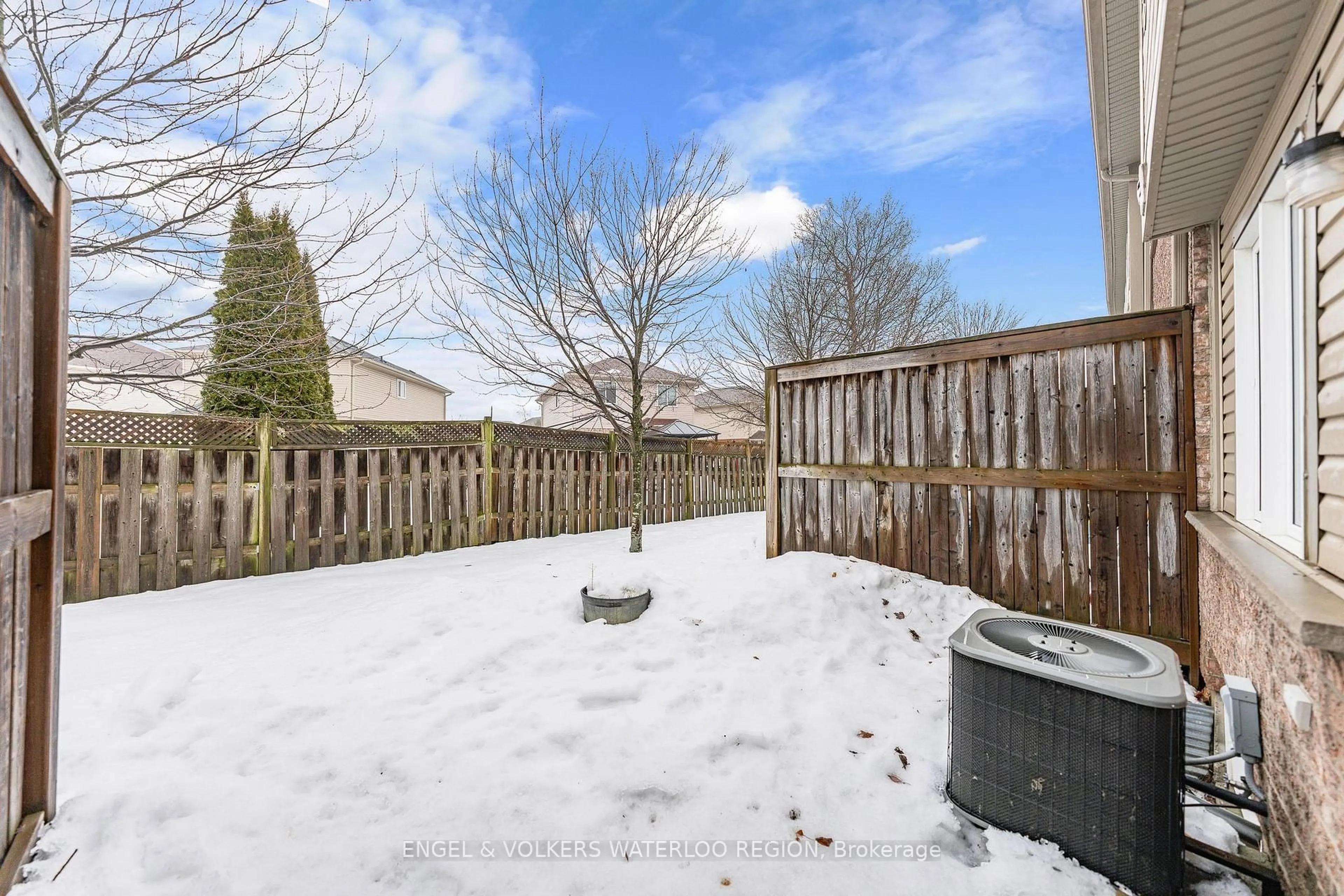 Patio, unknown for 535 Windflower Cres #49, Kitchener Ontario N2E 4L7
