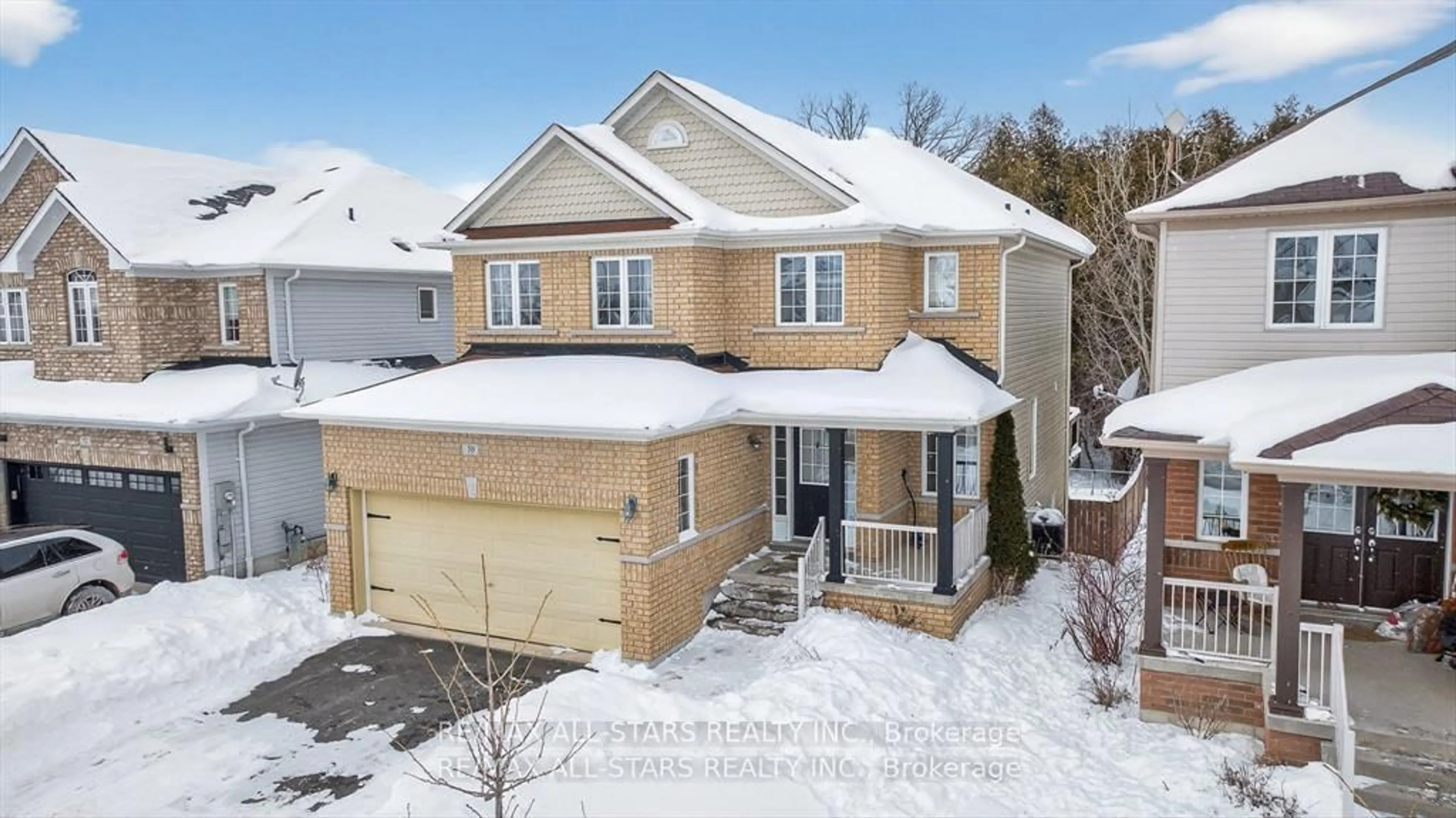 A pic from outside/outdoor area/front of a property/back of a property/a pic from drone, street for 50 Cook St, Kawartha Lakes Ontario K9V 0C6