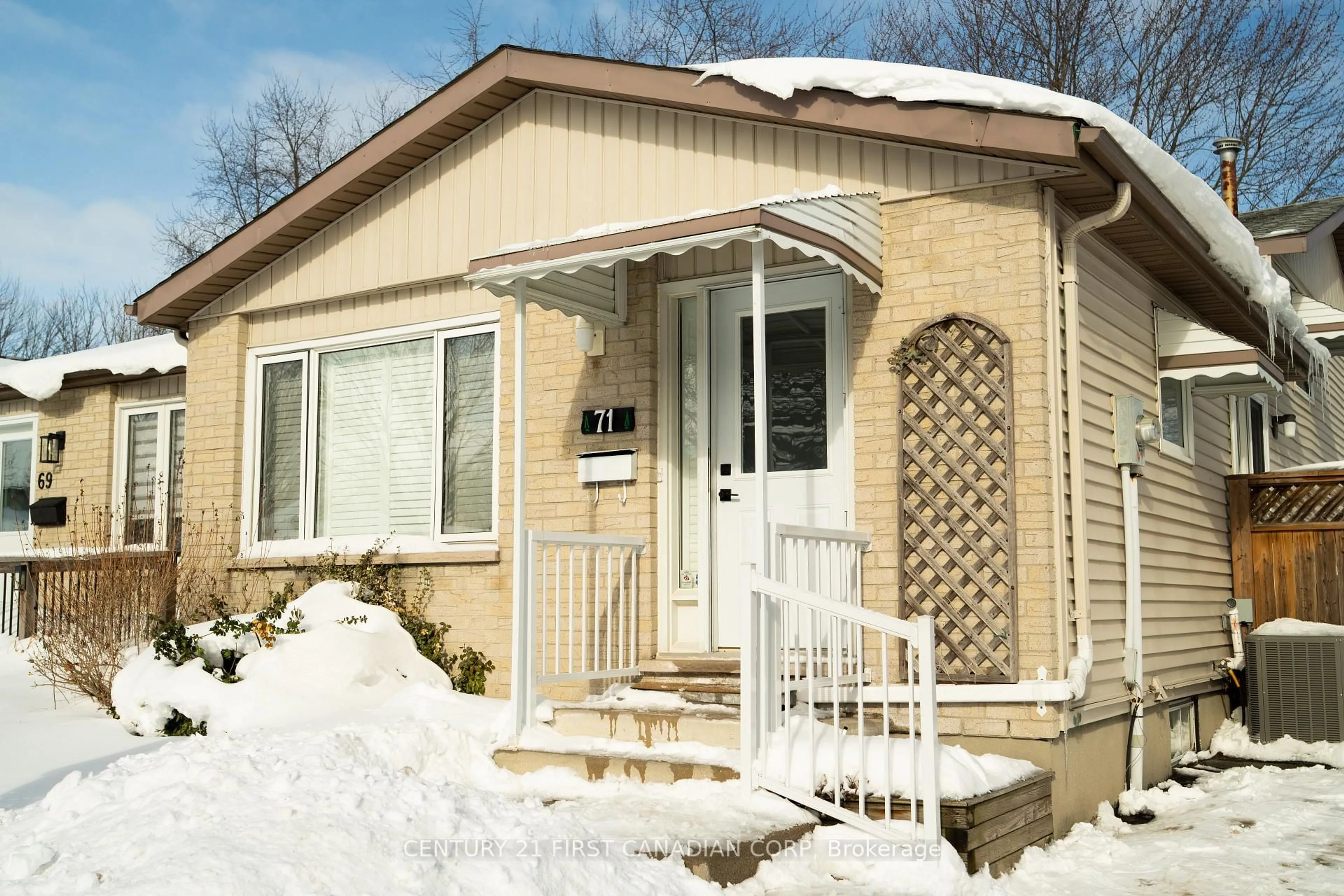 Home with vinyl exterior material, street for 71 Adswood Rd, London South Ontario N6E 2W2