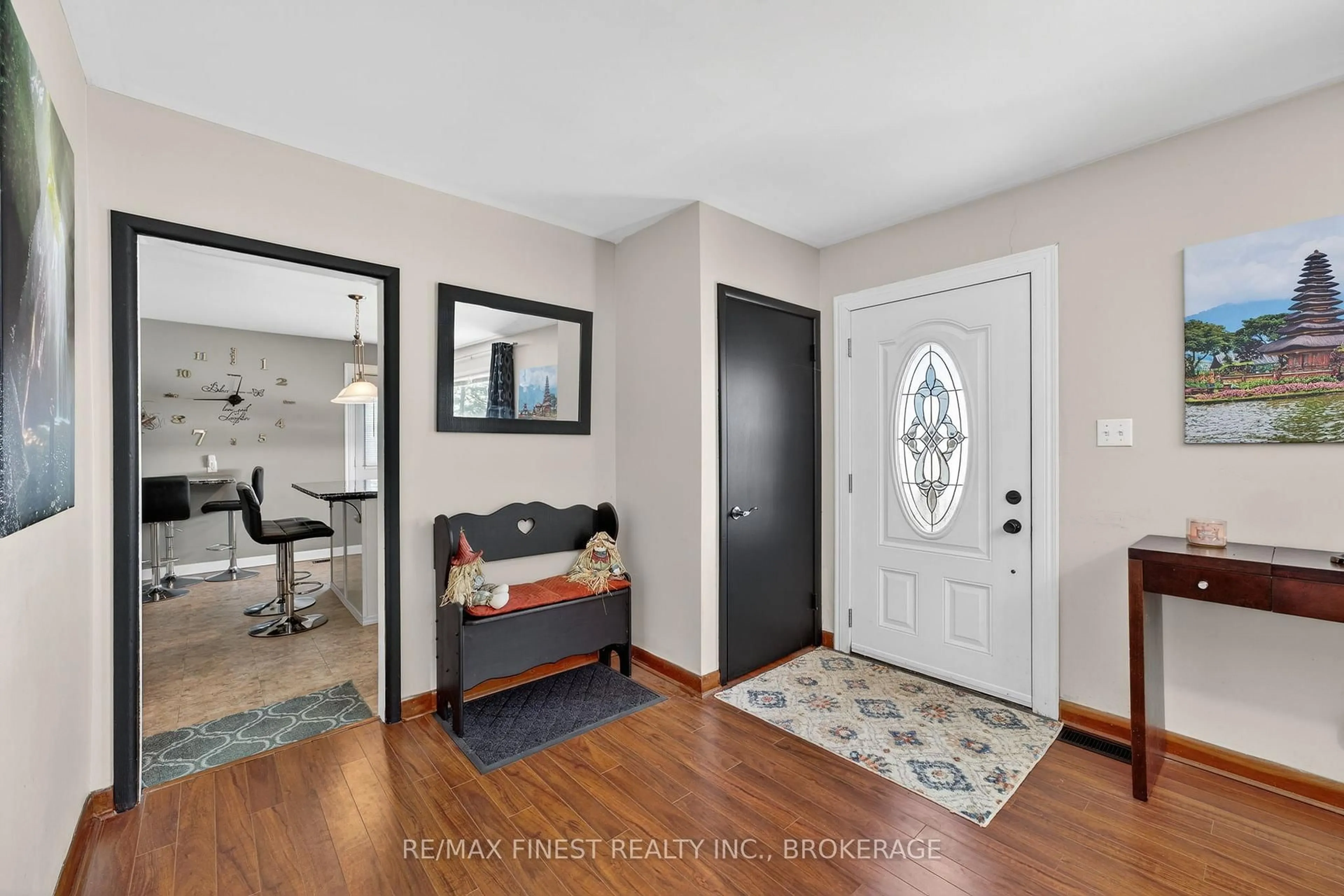 Indoor entryway for 3369 Perth Rd, Kingston Ontario K0H 1S0