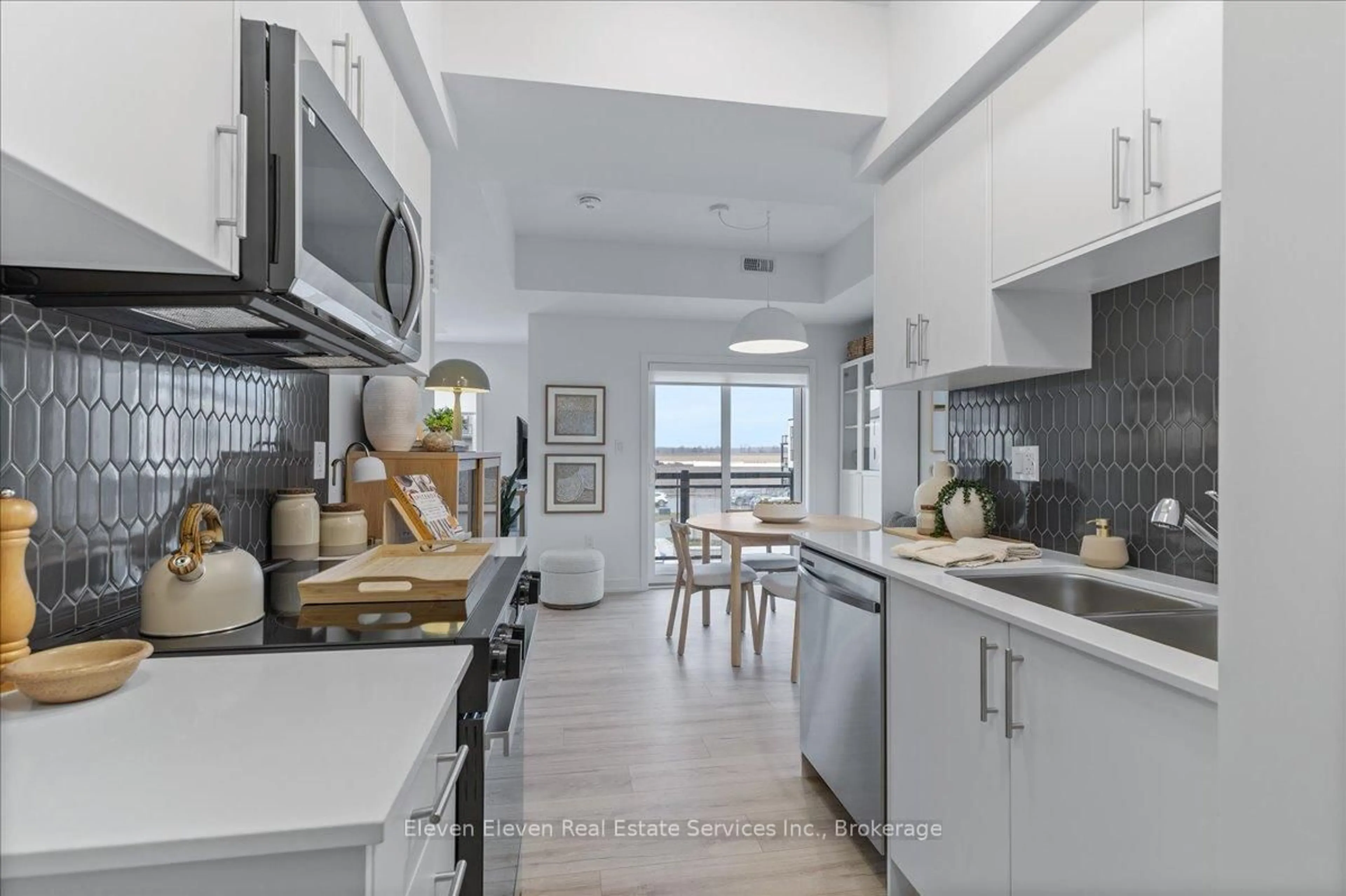 Open concept kitchen, ceramic/tile floor for 42 Lowes Rd #37, Guelph Ontario N1G 0H2