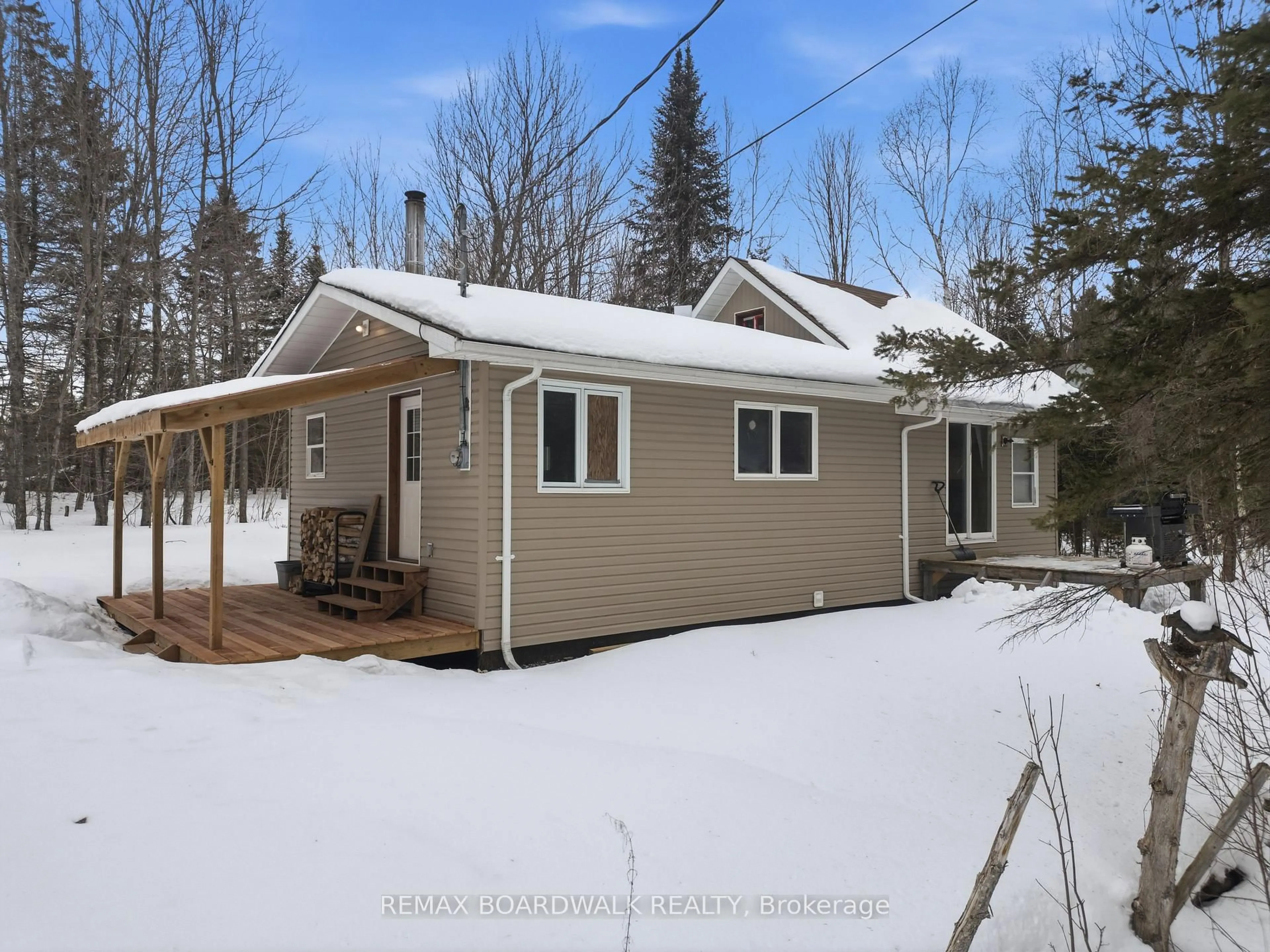A pic from outside/outdoor area/front of a property/back of a property/a pic from drone, street for 1826 Sugar Bush Way, Lanark Ontario K0G 1K0