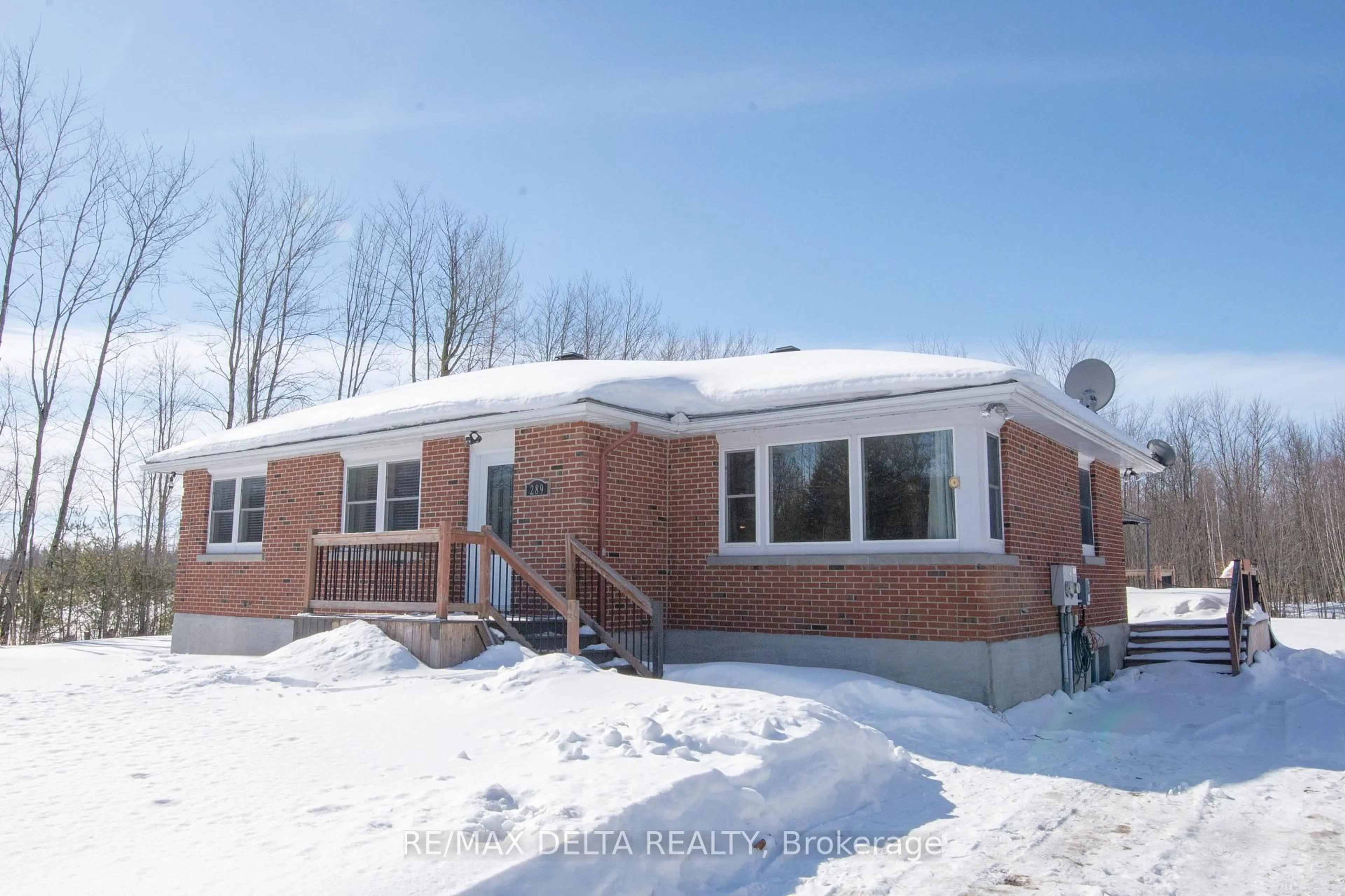 Home with brick exterior material, unknown for 289 County Rd. 19 Rd, Alfred and Plantagenet Ontario K0A 3K0