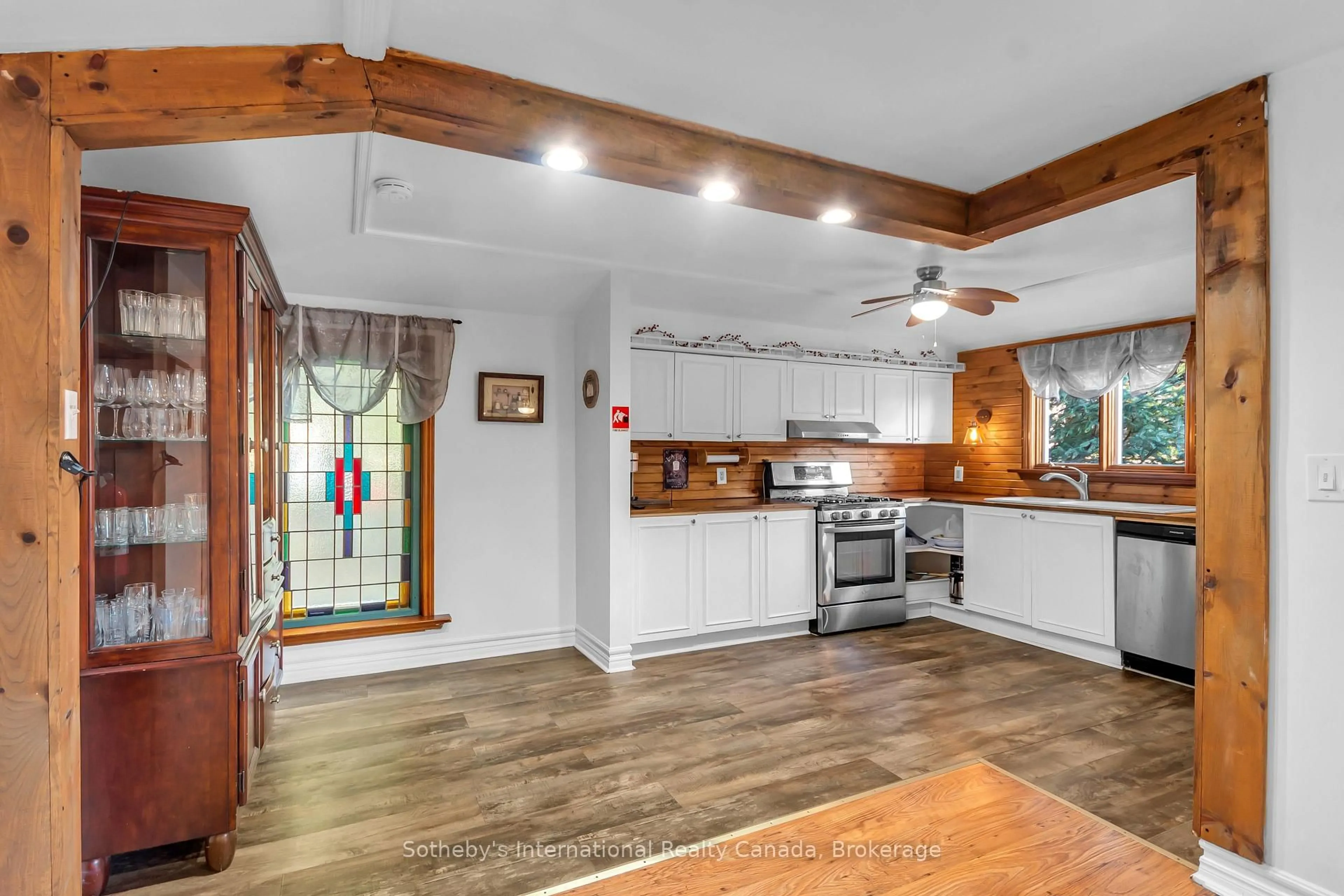 Open concept kitchen, unknown for 21 SPARROW Rd, Kawartha Lakes Ontario K0M 1C0