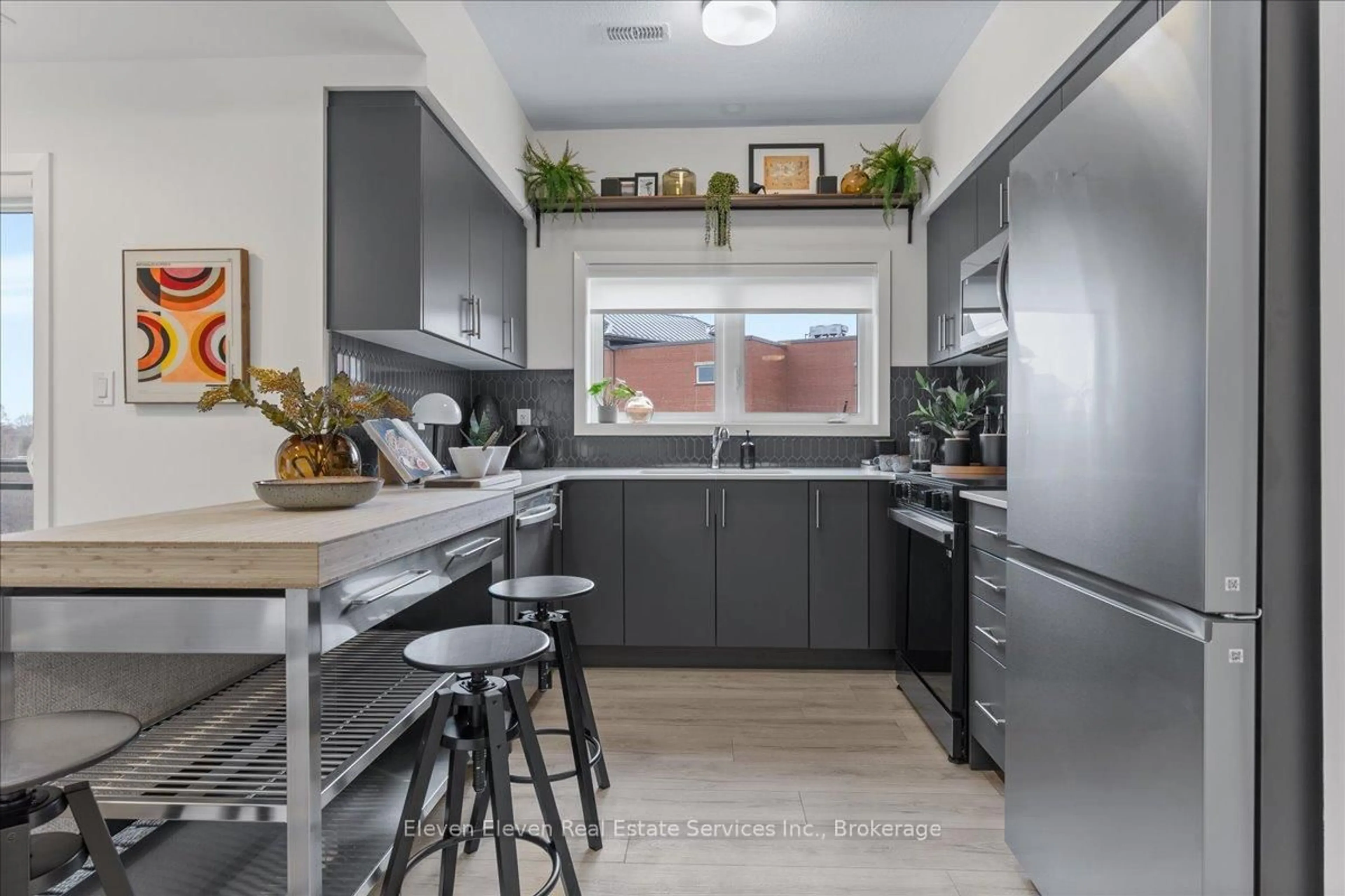 Unknown for 42 Lowes Rd #18, Guelph Ontario N1G 0H2