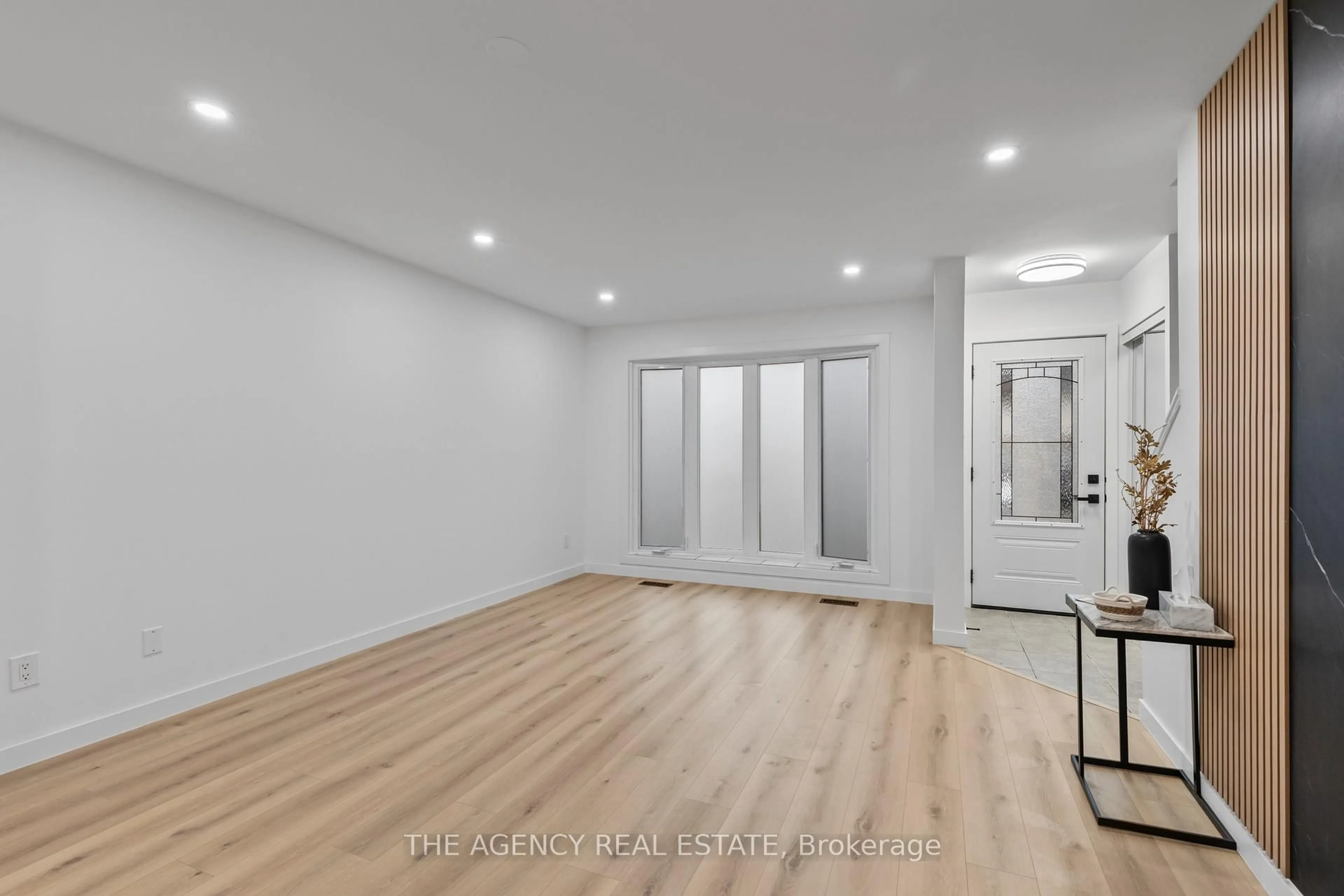 A pic of a room for 700 Exeter Rd #22, London South Ontario N6E 1L2