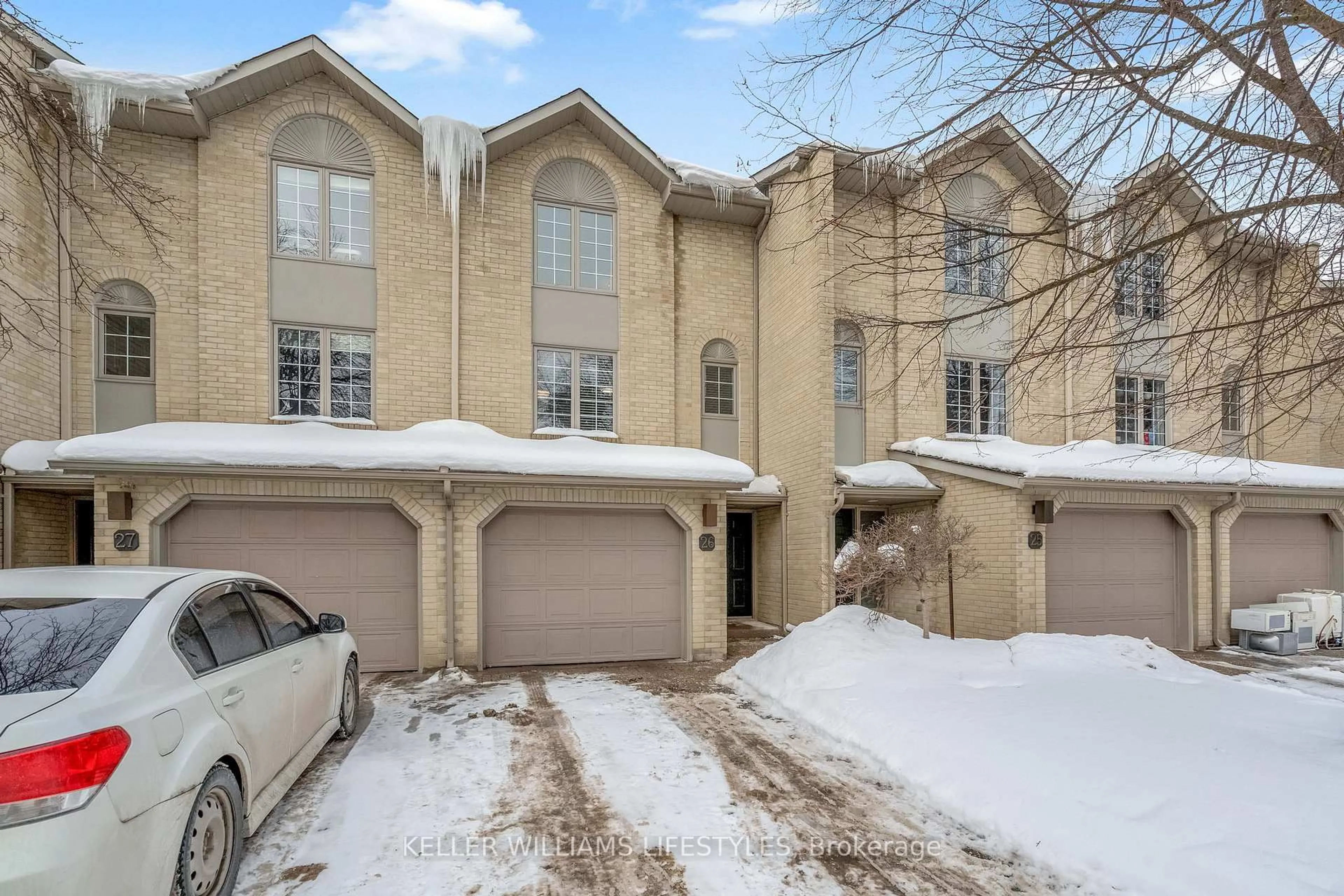 A pic from outside/outdoor area/front of a property/back of a property/a pic from drone, street for 1399 COMMISSIONERS Rd #26, London South Ontario N6K 4G9