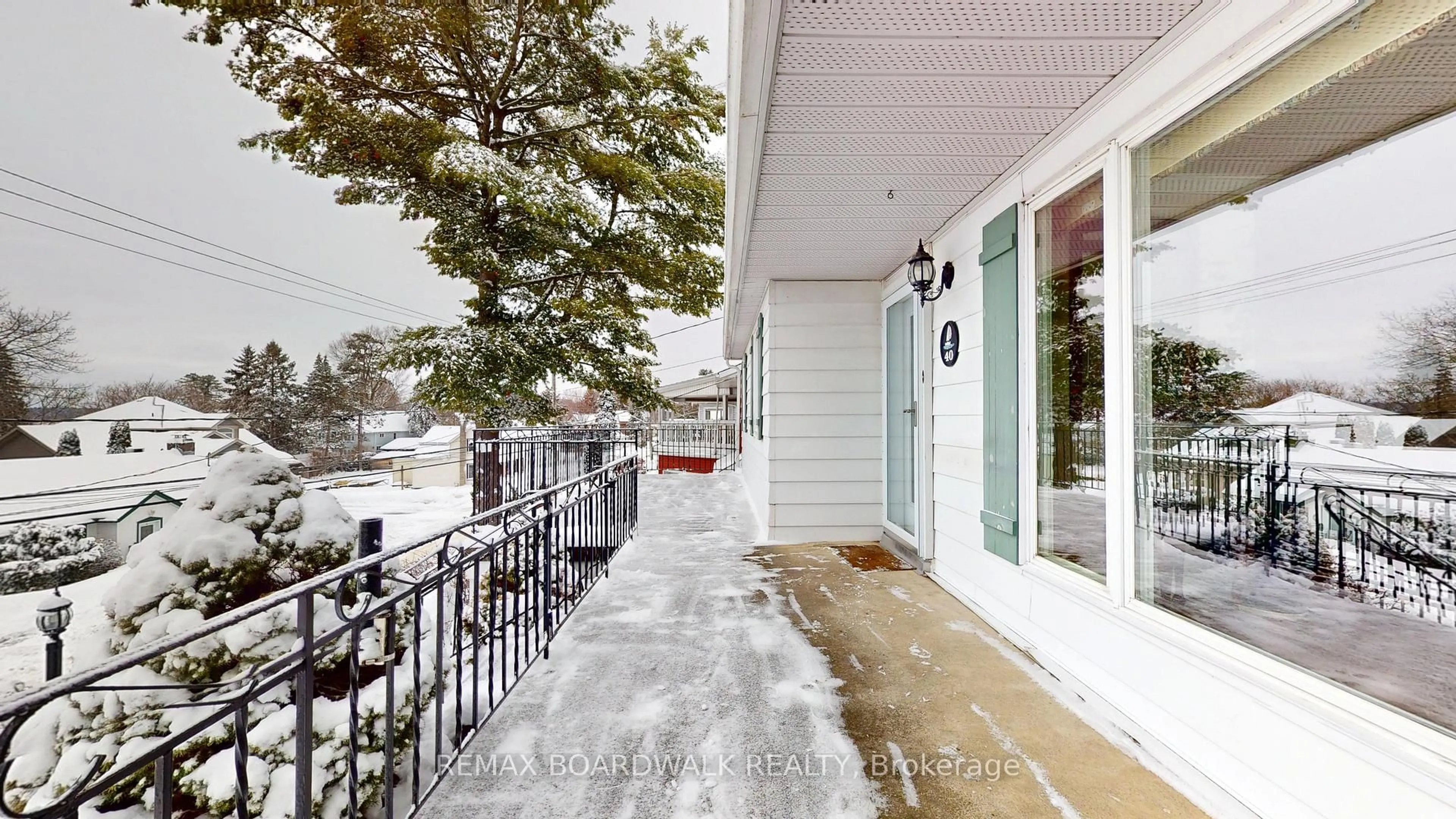 Patio, street for 40 Jessie St, Brockville Ontario K6V 3M8