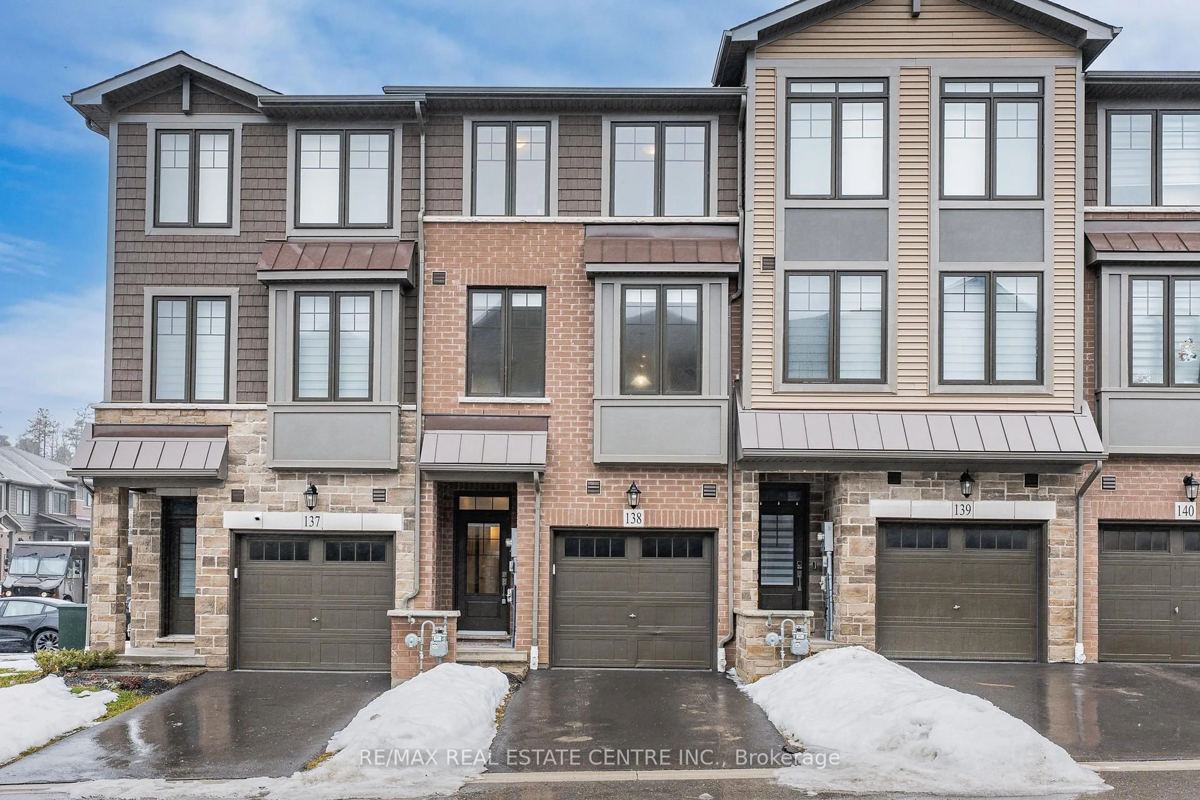 Home with brick exterior material, street for 10 Birmingham Dr #138, Cambridge Ontario N1R 0C5