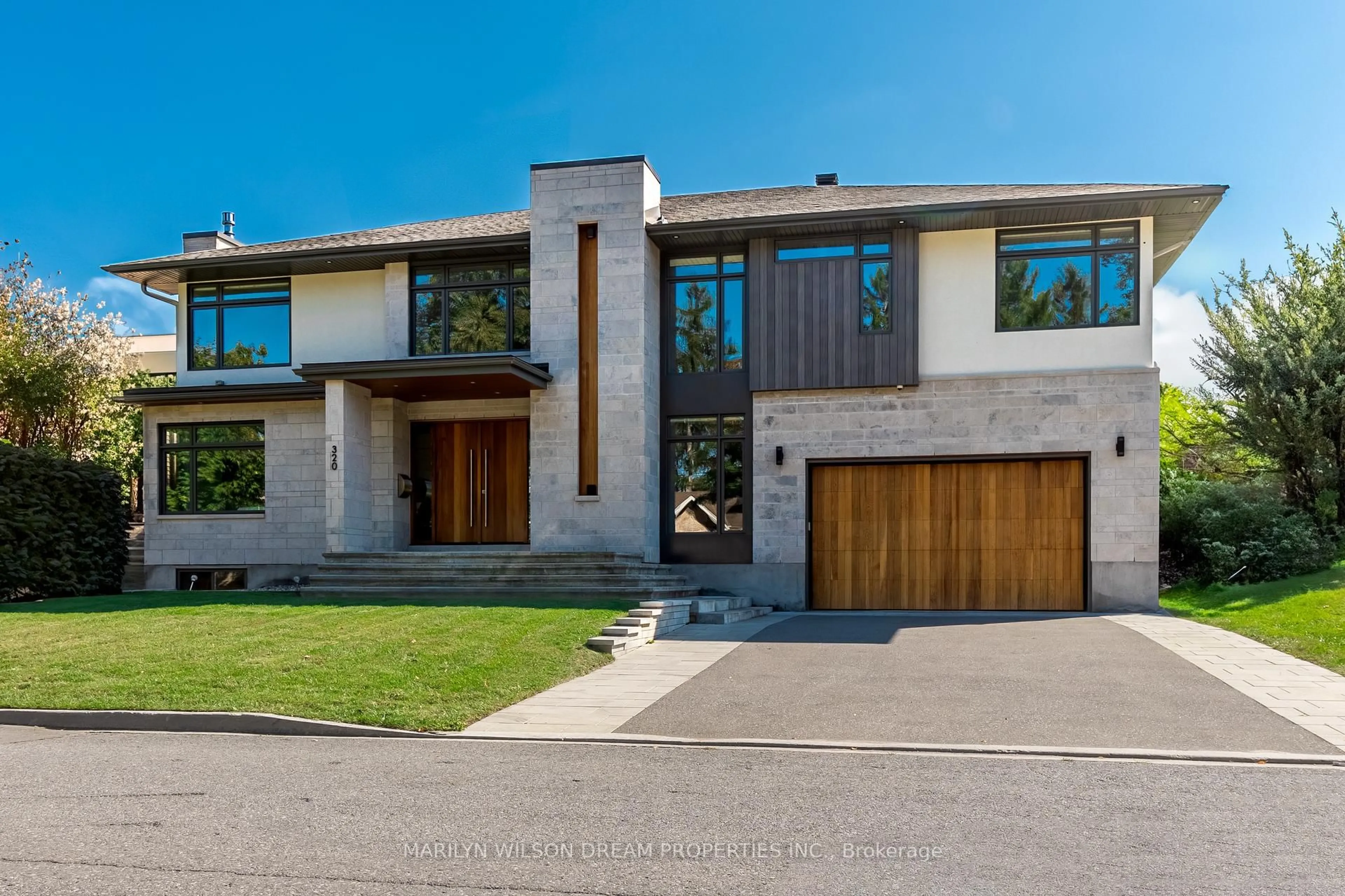 Home with brick exterior material, street for 320 Crestview Rd, Ottawa Ontario K1H 5G6